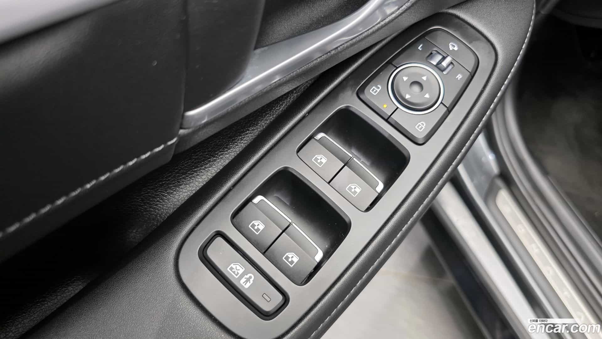 Sonata Hyundai 2025.1-OPTION-018