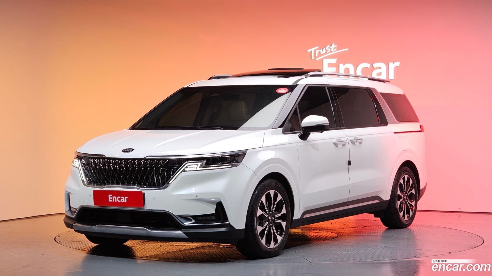 Main__Slider__Photo:Canival Kia 2020.10-0