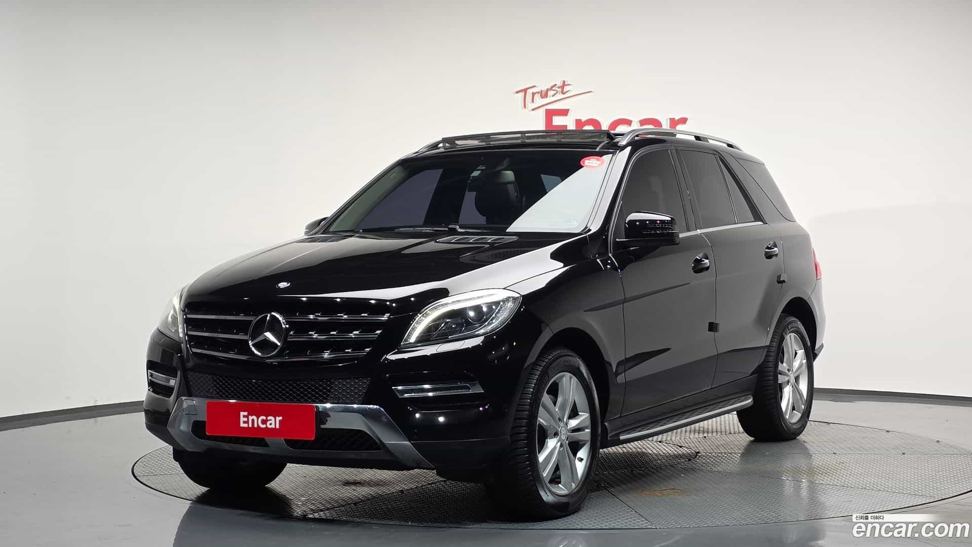 M-class Mercedes-Benz 2014.5-OUTER-001