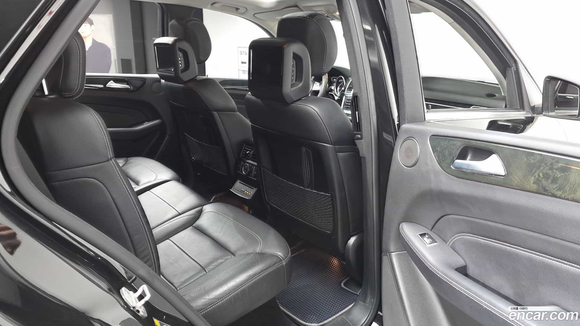 M-class Mercedes-Benz 2014.5-OPTION-015