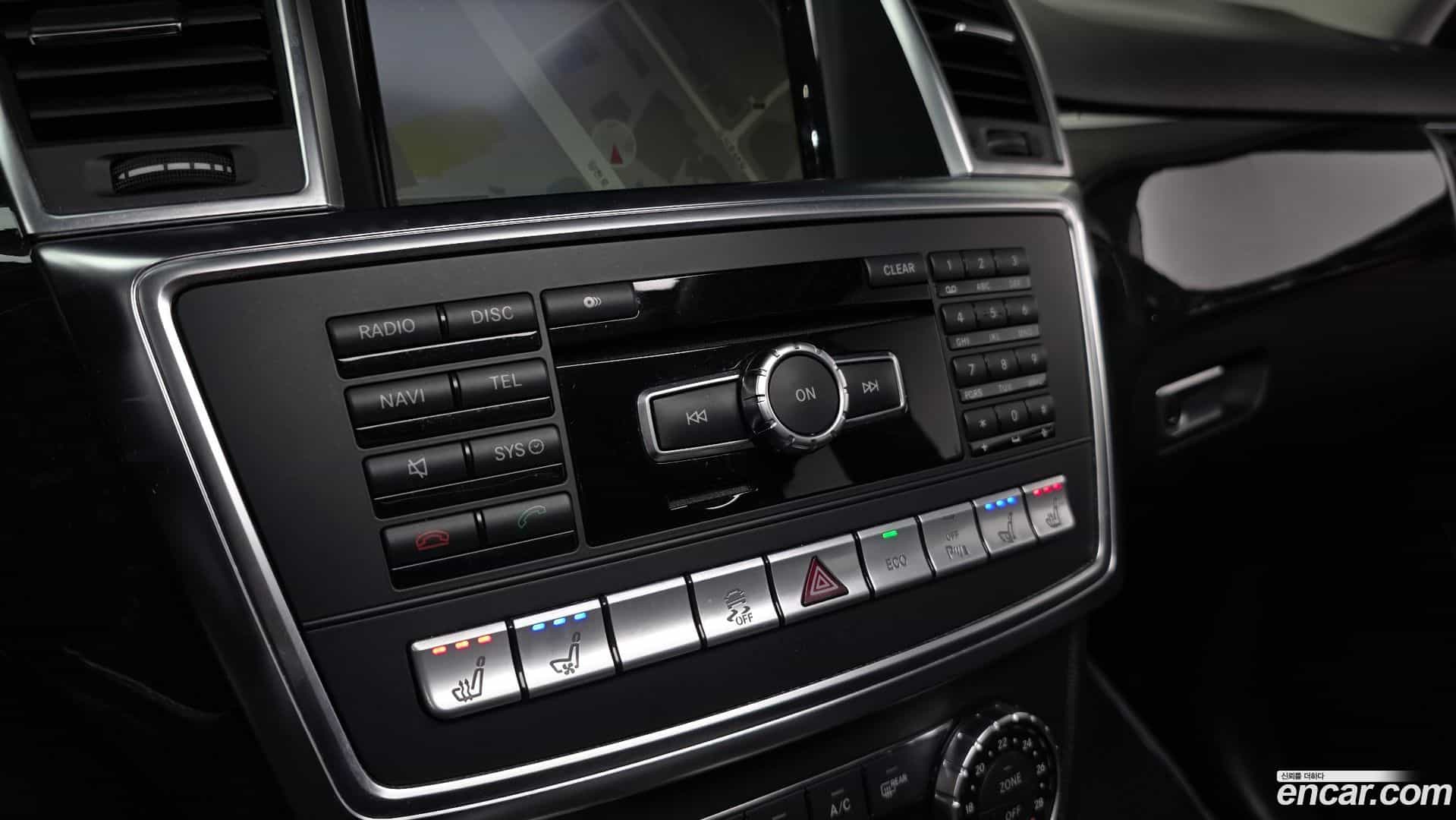 M-class Mercedes-Benz 2014.5-OPTION-021