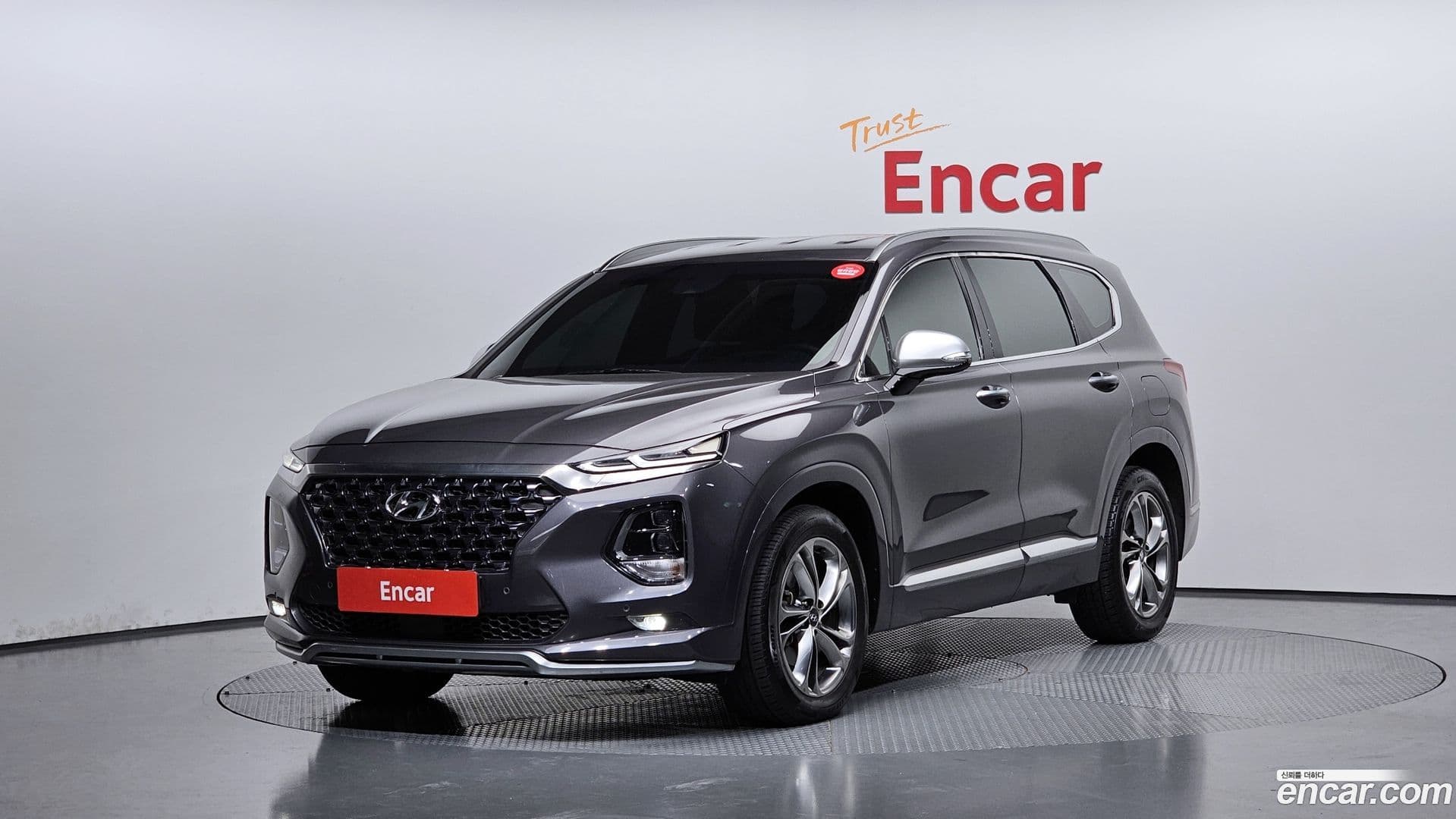 Main__Slider__Photo:Santafe Hyundai 2019.0-0