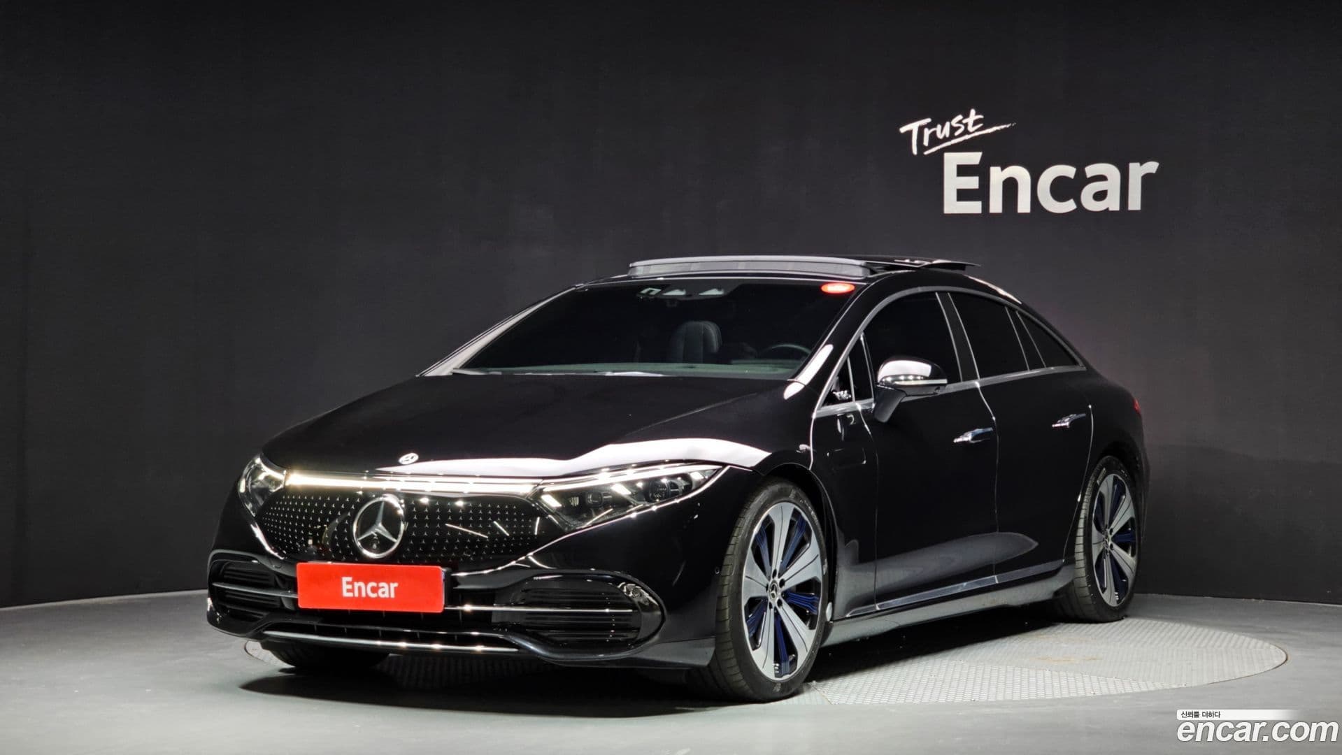 Main__Slider__Photo:EQS Mercedes-Benz 2022.11-0
