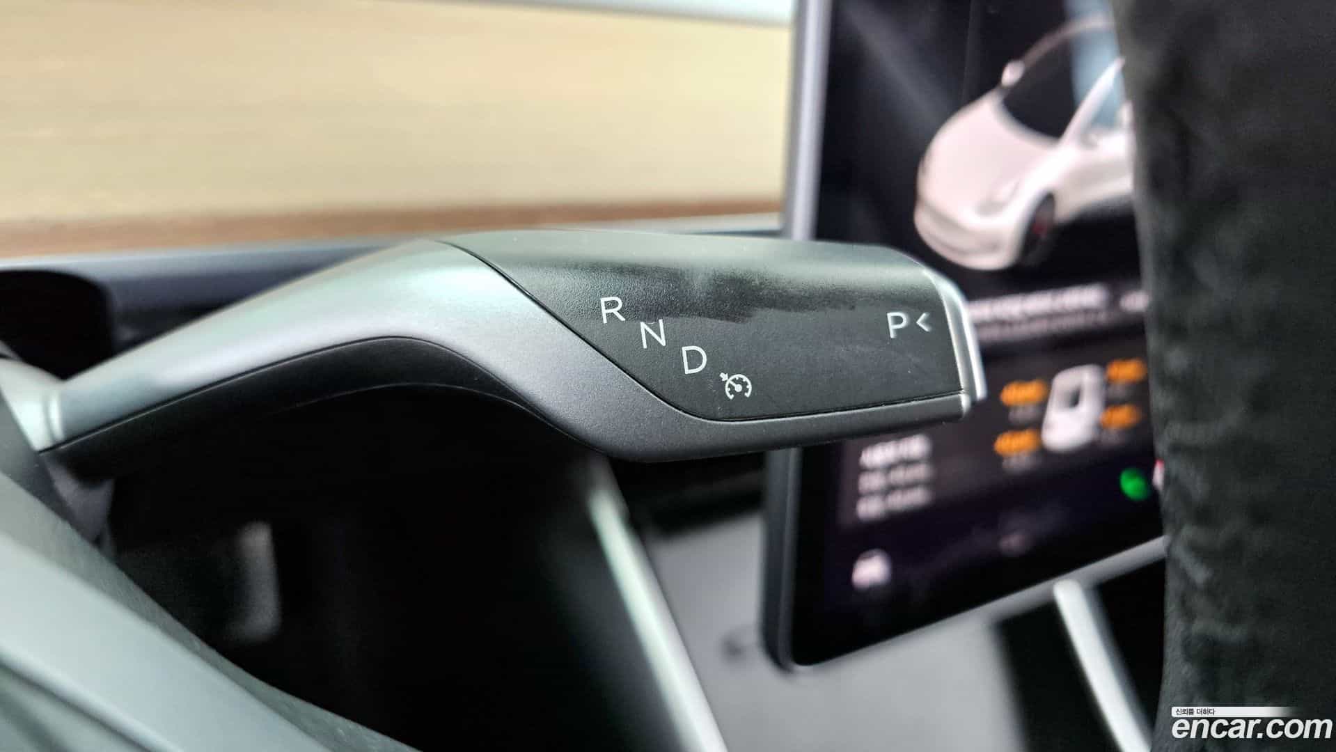 Model 3 Tesla 2019.10-INNER-9