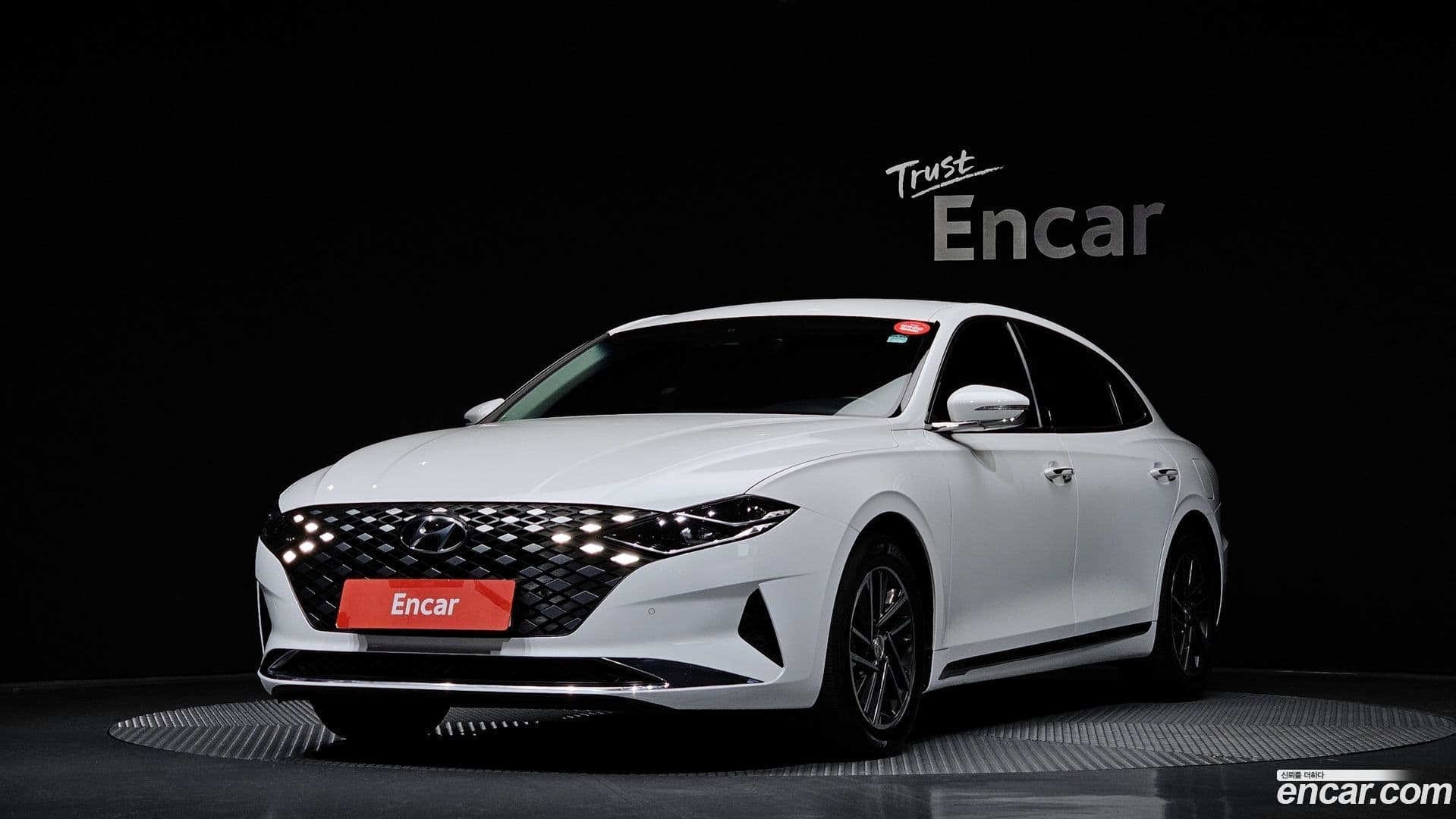 Main__Slider__Photo:Grandeur Hyundai 2022.0-0