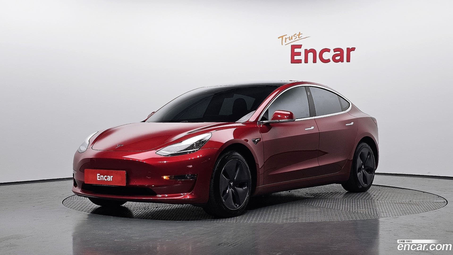 Main__Slider__Photo:Model 3 Tesla 2020.2-0