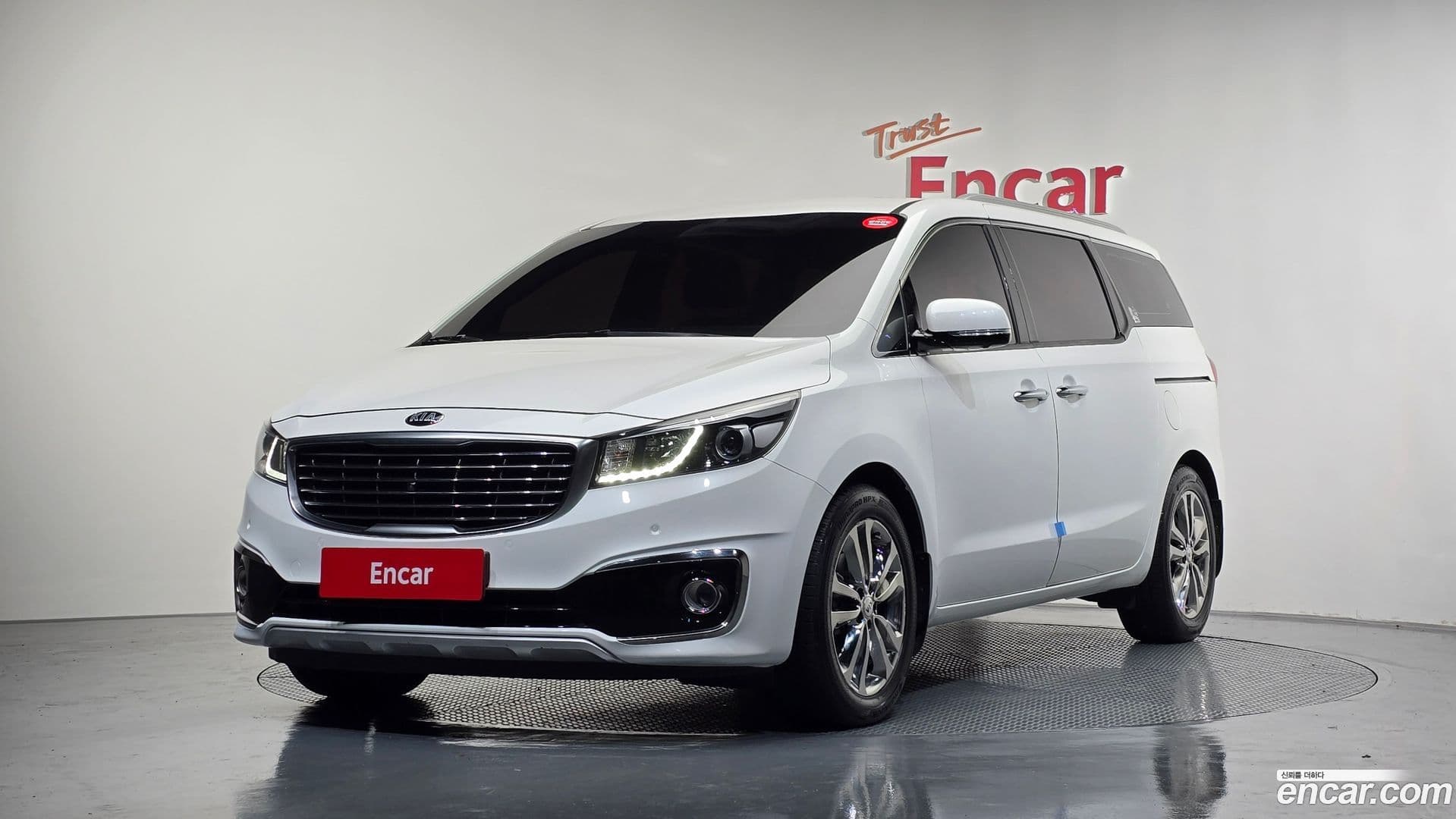 Main__Slider__Photo:Canival Kia 2017.9-0