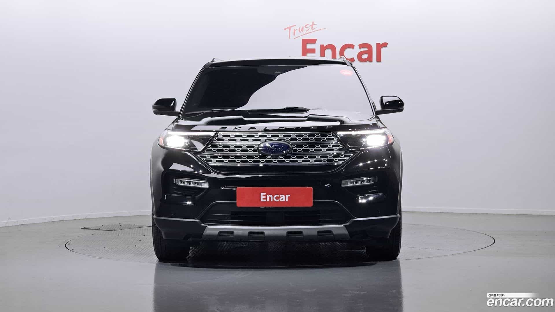 Explorer Ford 2021.11-OUTER-003