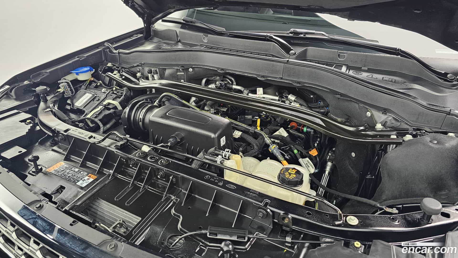 Explorer Ford 2021.11-INNER-006