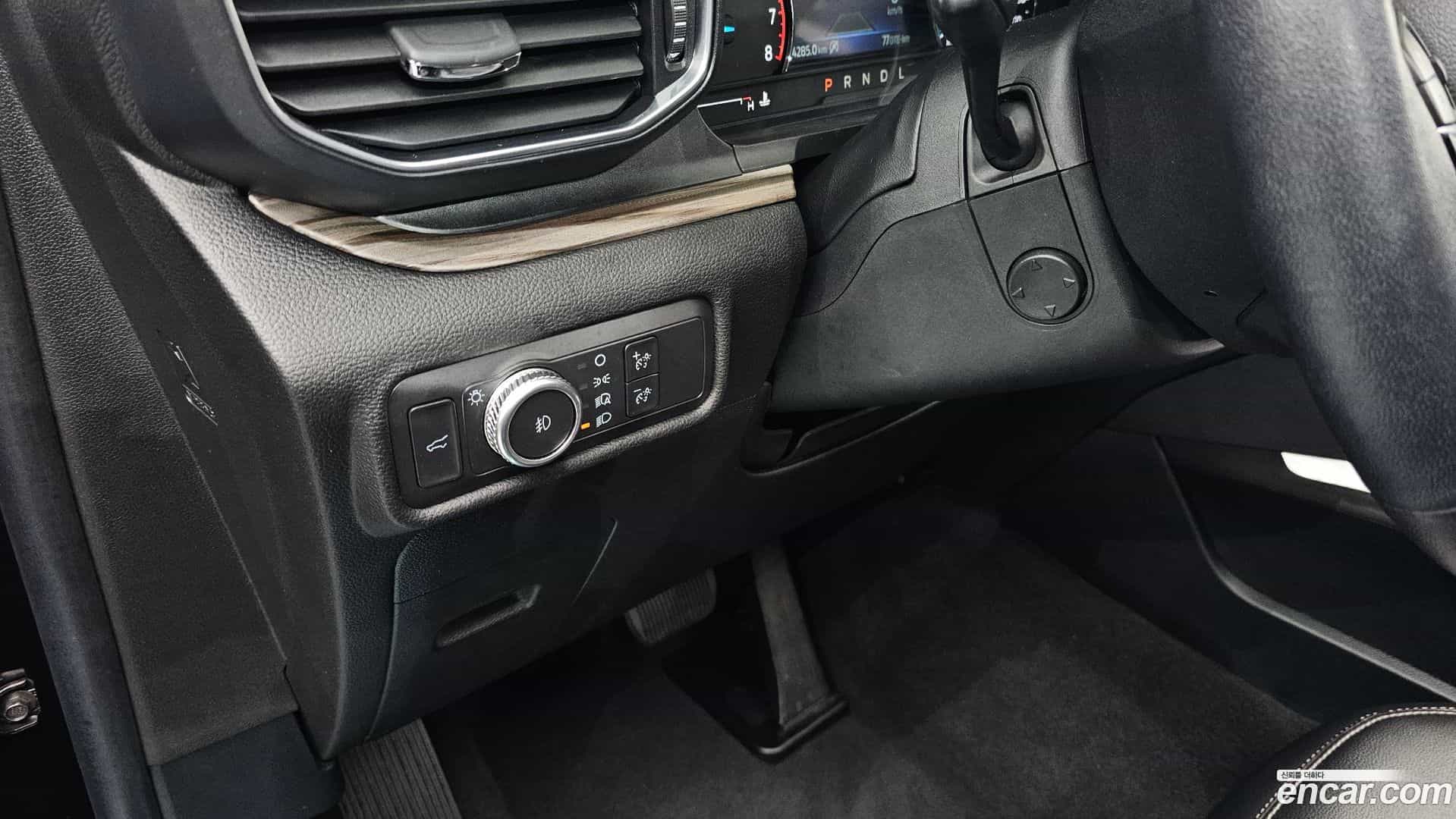 Explorer Ford 2021.11-OPTION-019