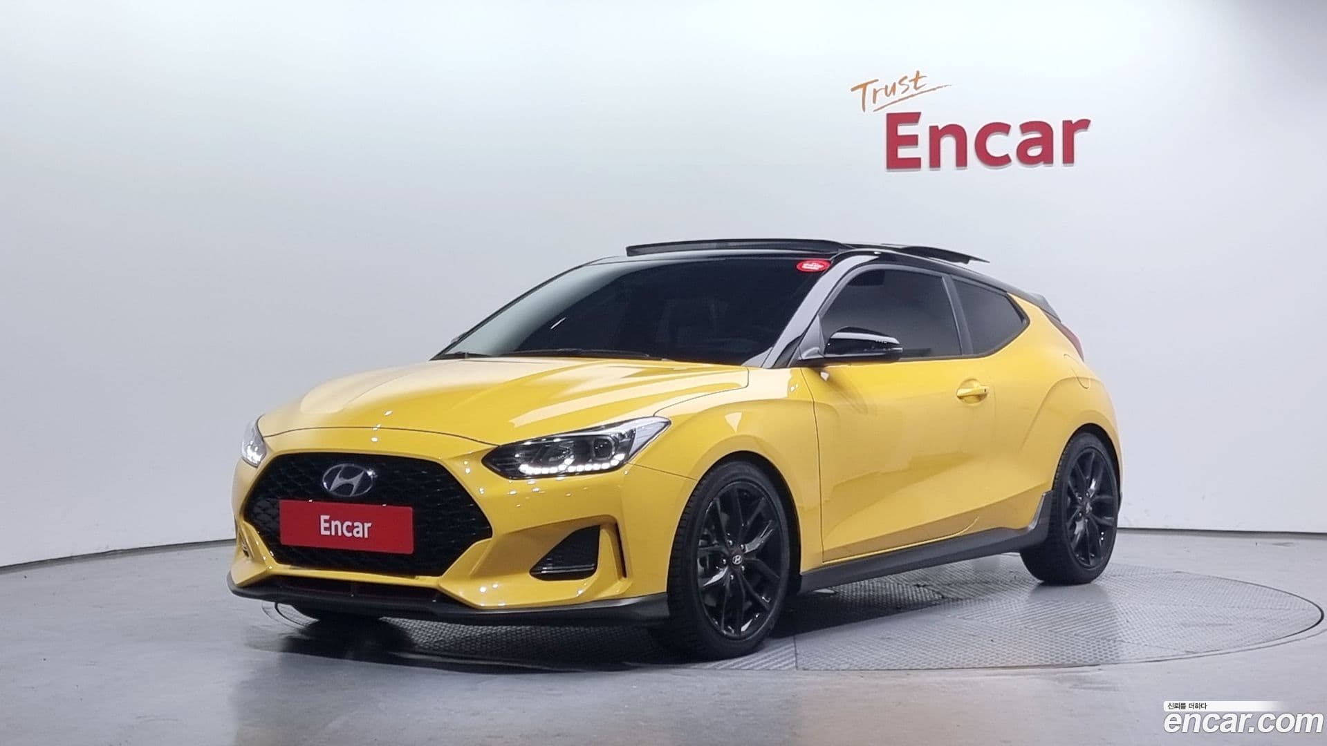 Main__Slider__Photo:Veloster Hyundai 2018.5-0