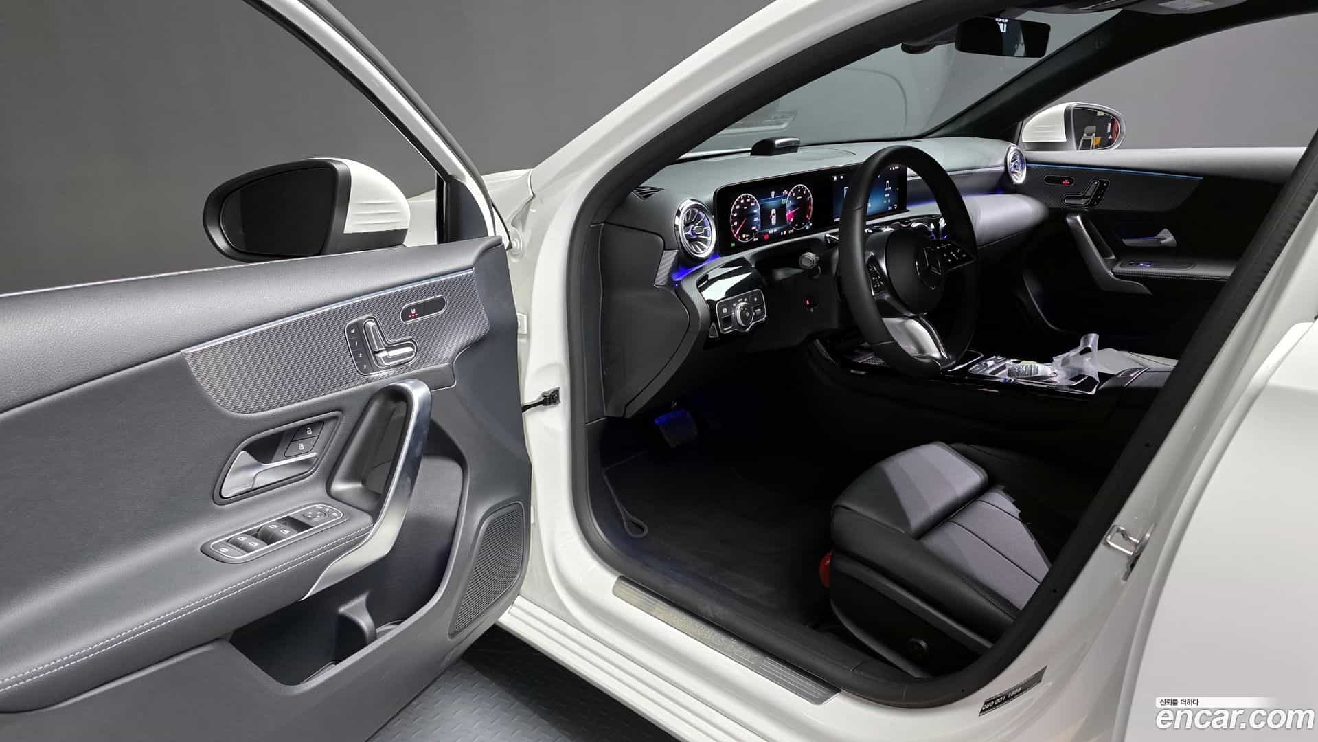 A-Class Mercedes-Benz 2025.2-INNER-010
