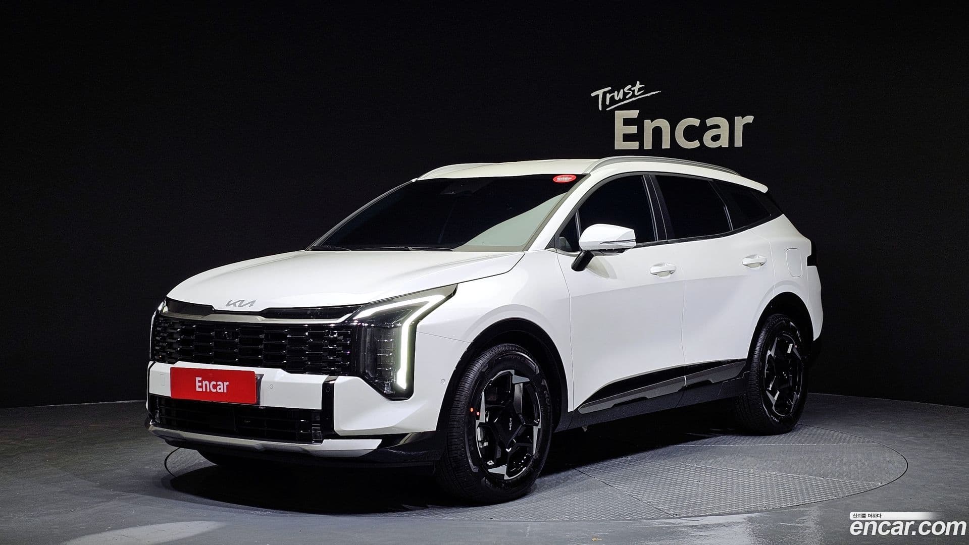 Main__Slider__Photo:Sportage Kia 2025.8-0