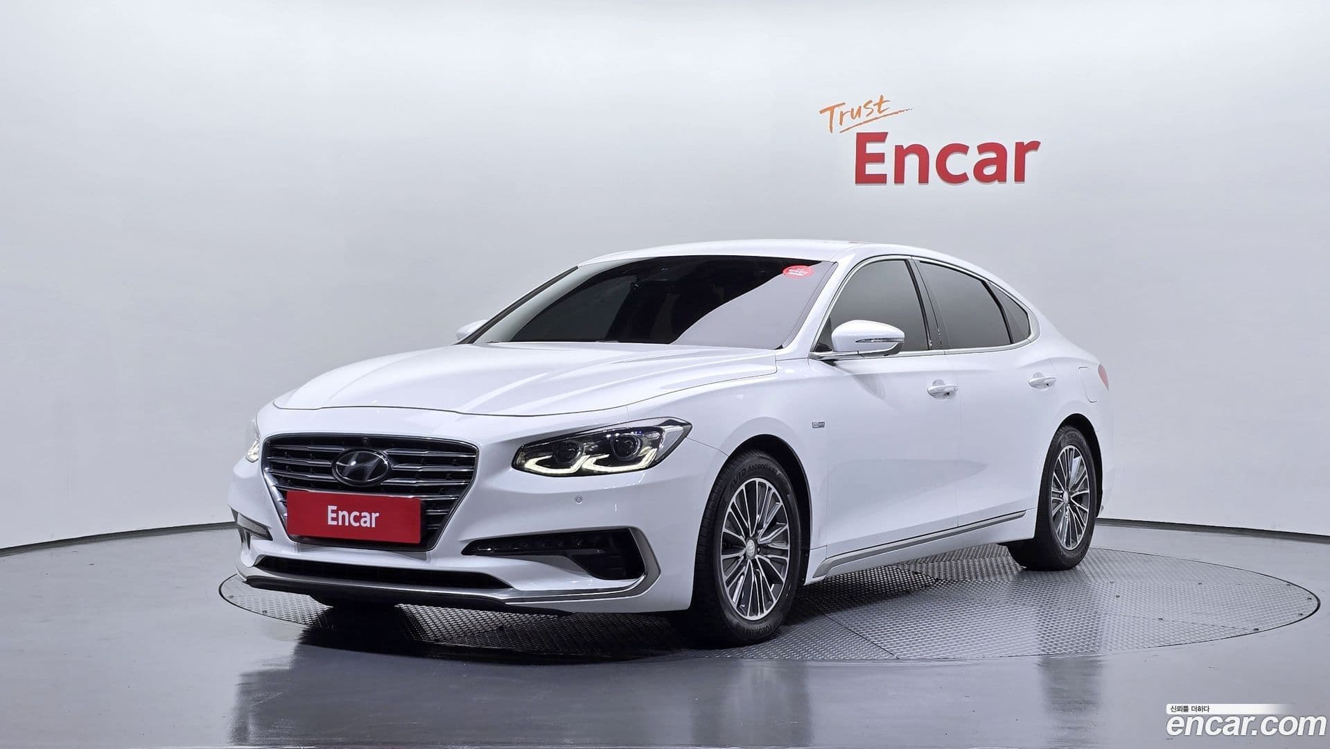 Main__Slider__Photo:Grandeur Hyundai 2019.0-0