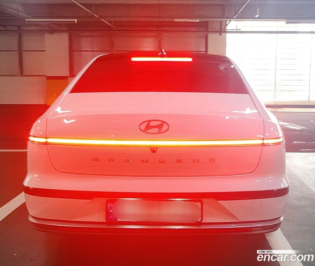 Main__Slider__Photo:Grandeur Hyundai 2023.6-0