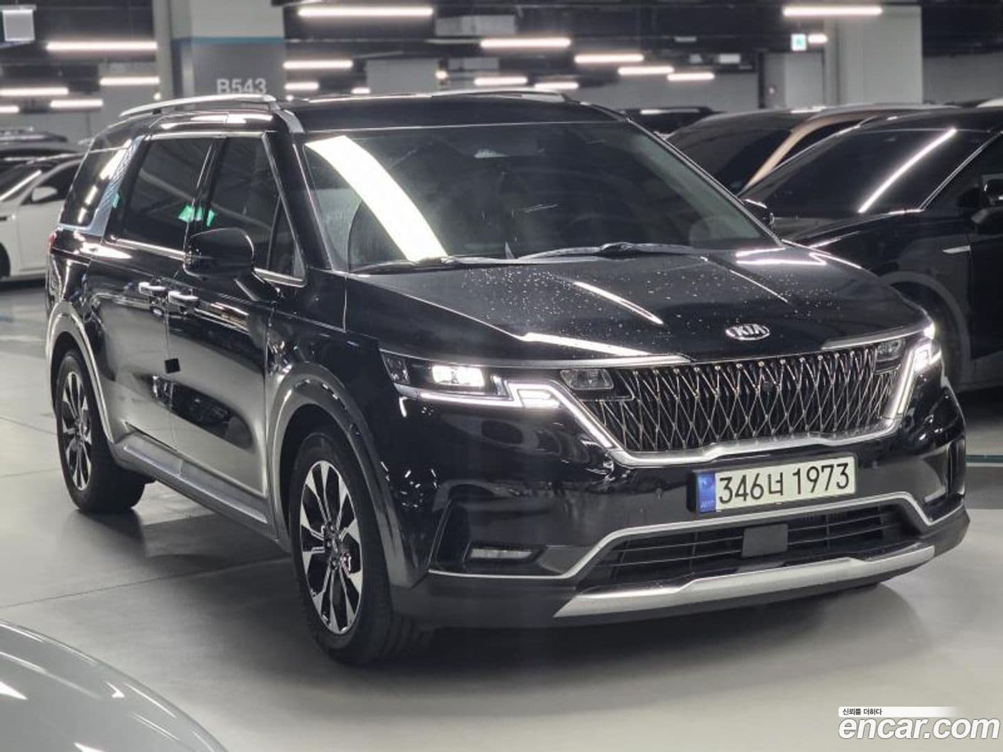 Main__Slider__Photo:Canival Kia 2020.10-0