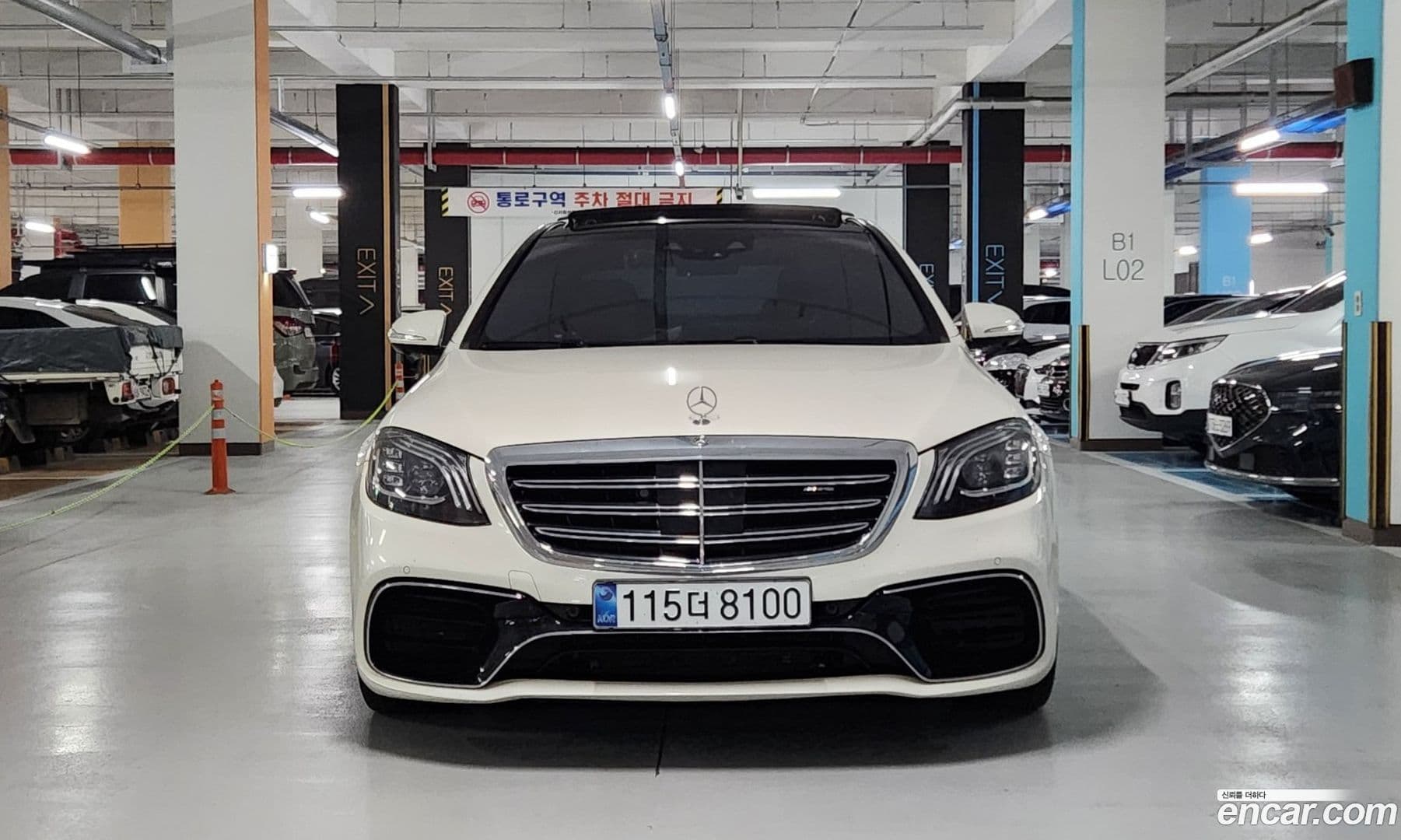 Main__Slider__Photo:S-Class Mercedes-Benz 2018.7-0