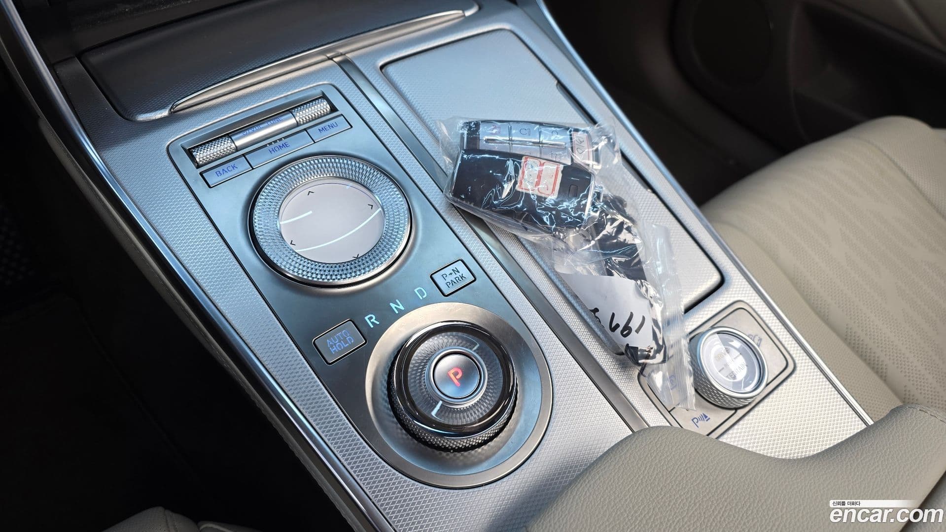 Main__Slider__Photo:GV80 Genesis 2022.3-8