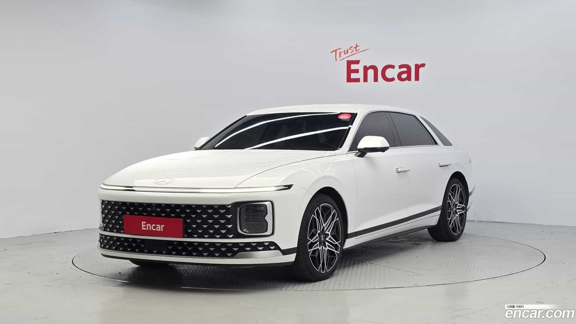 Grandeur Hyundai 2023.6-OUTER-001