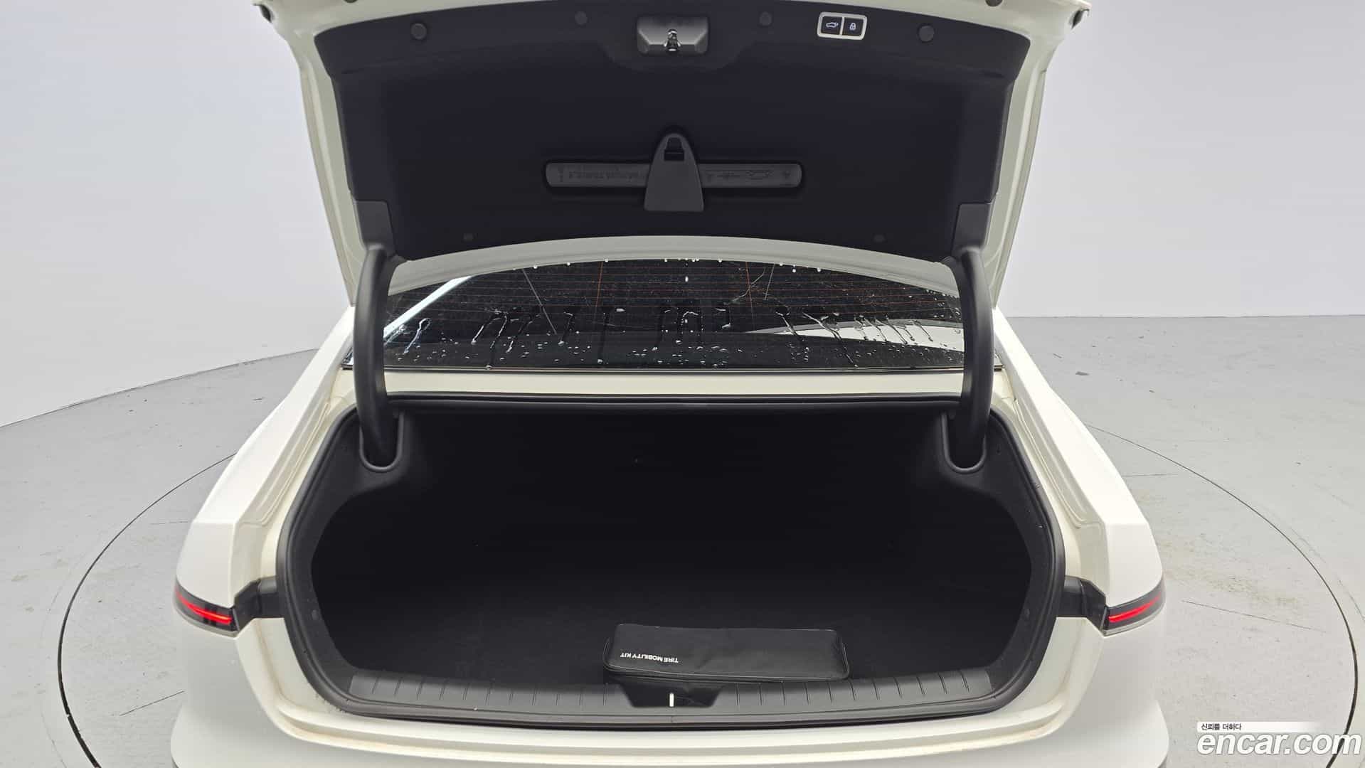 Grandeur Hyundai 2023.6-OPTION-024