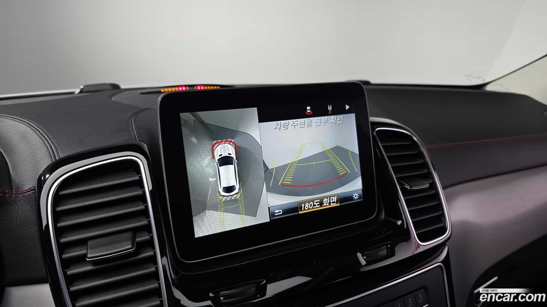 GLE-Class Mercedes-Benz 2018.8-OPTION-020