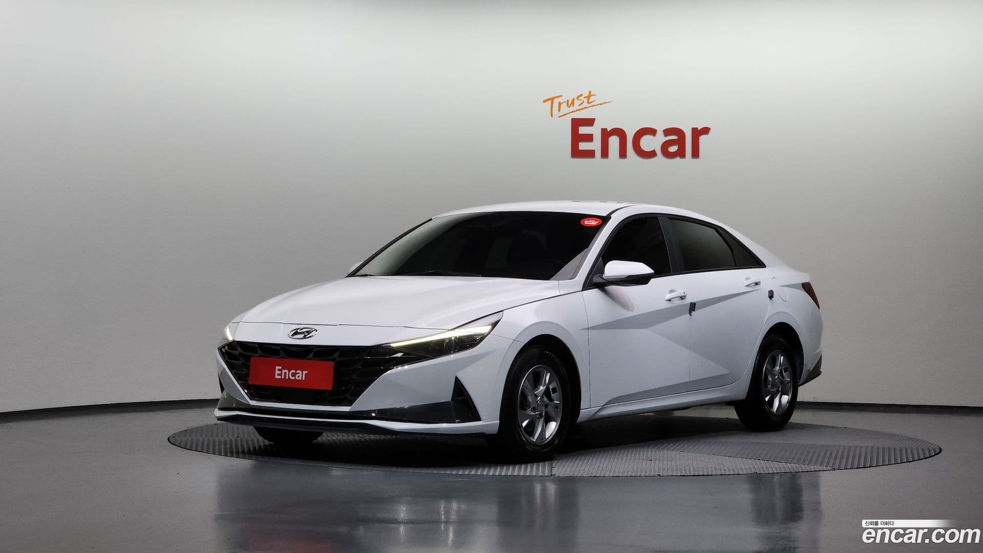 Main__Slider__Photo:AVANTE Hyundai 2021.9-0