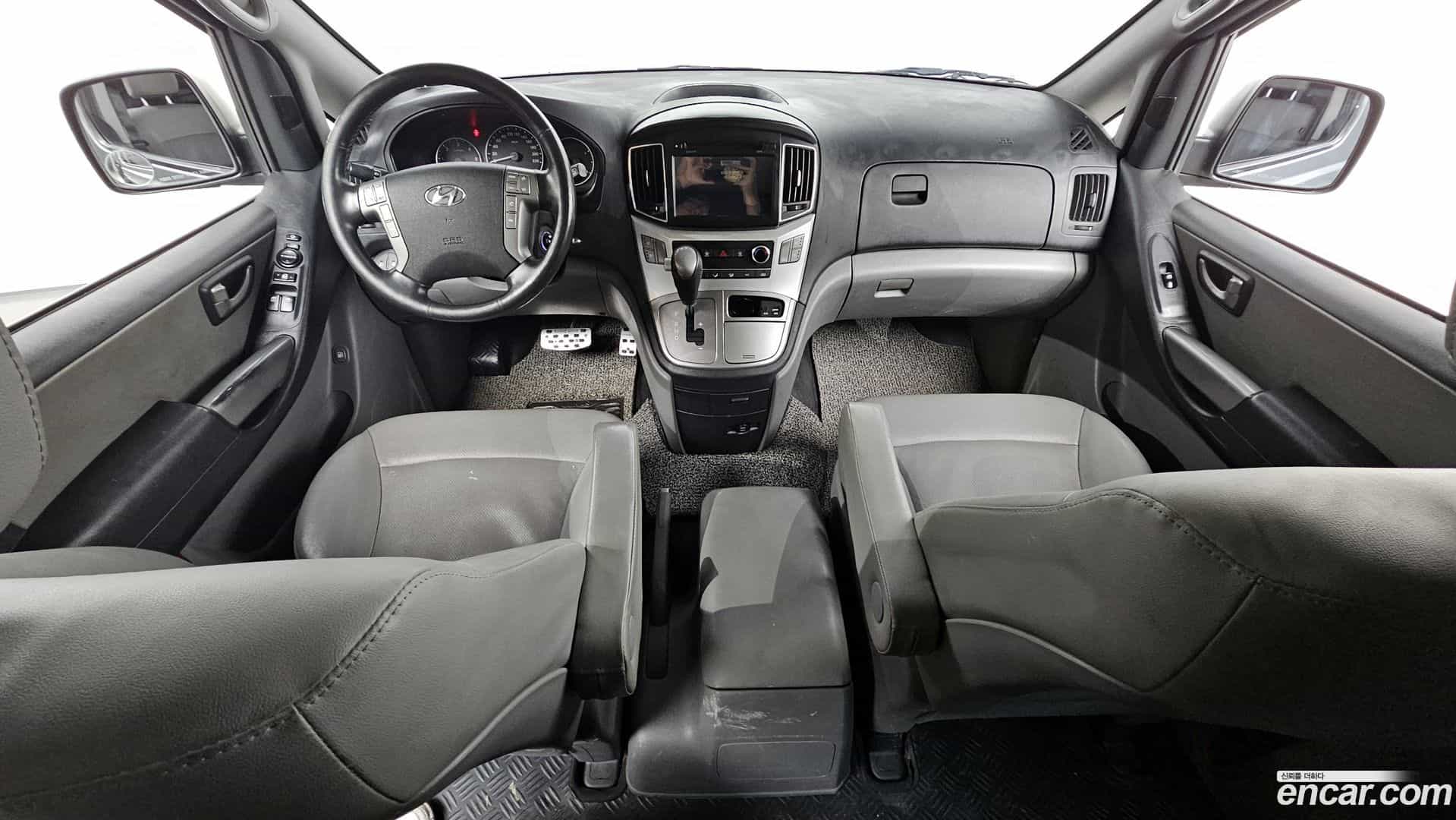 Starex Hyundai 2019.11-INNER-007