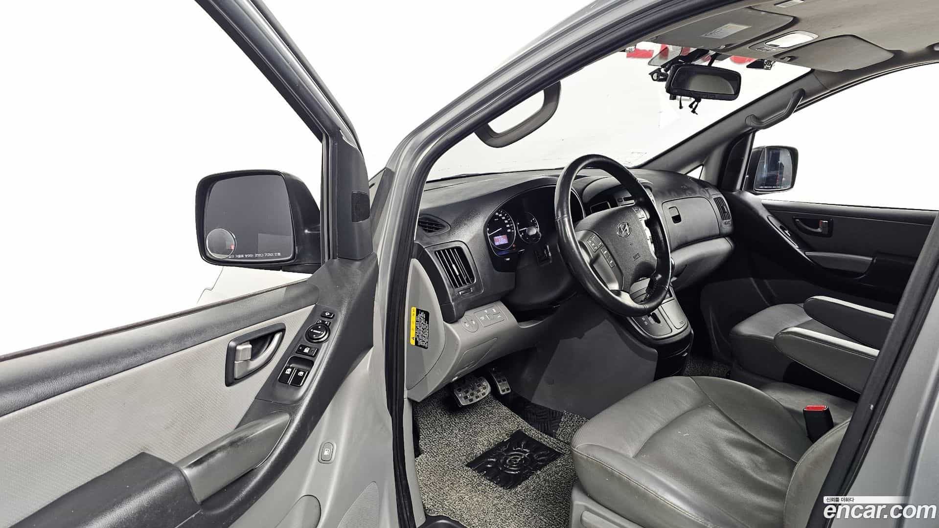 Starex Hyundai 2019.11-INNER-010