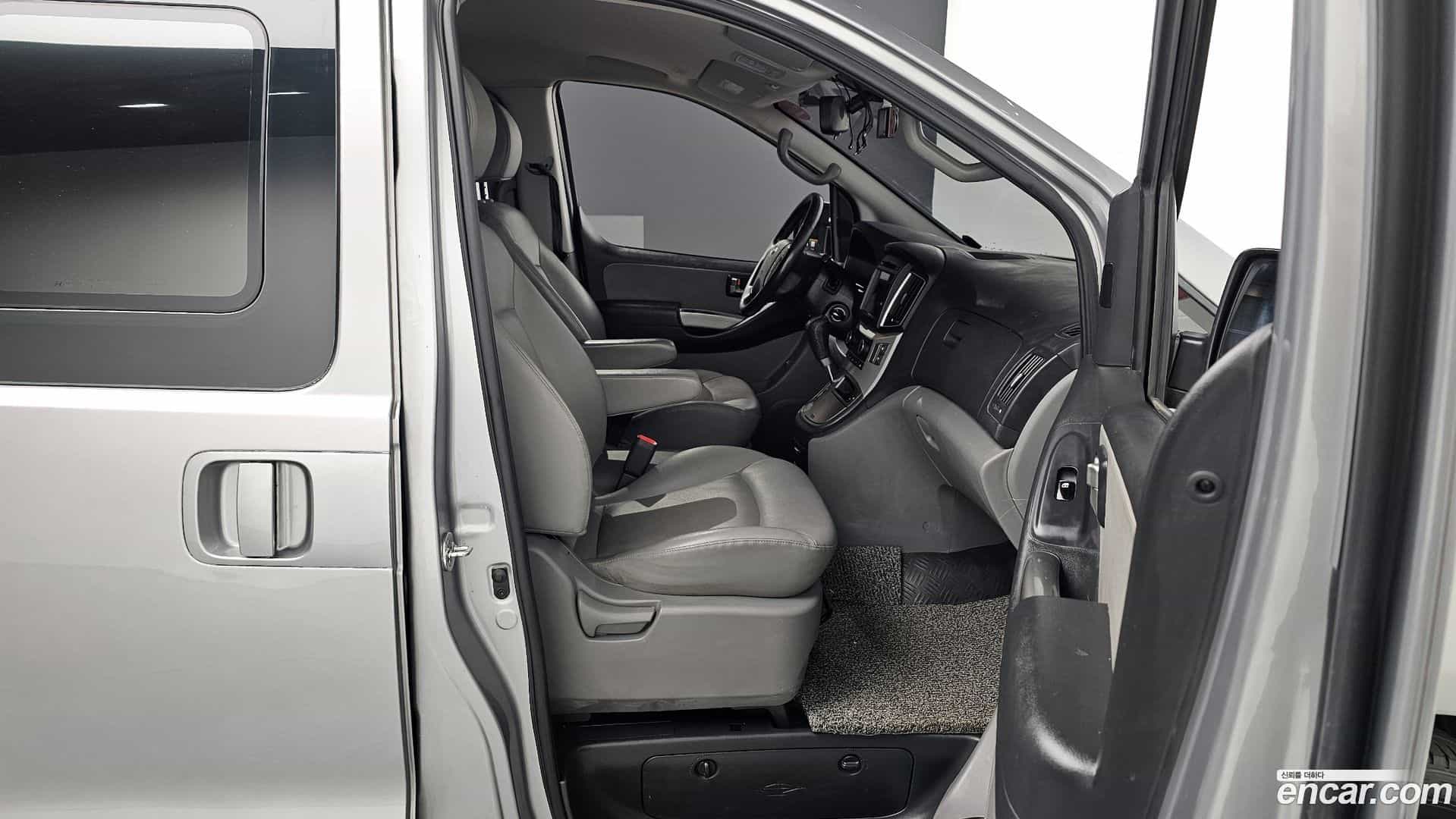 Starex Hyundai 2019.11-OPTION-015