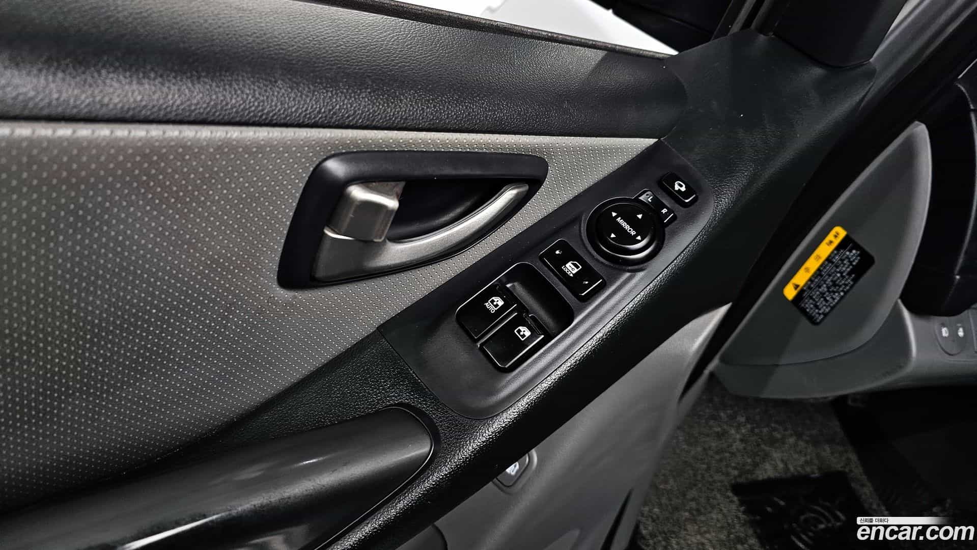 Starex Hyundai 2019.11-OPTION-022