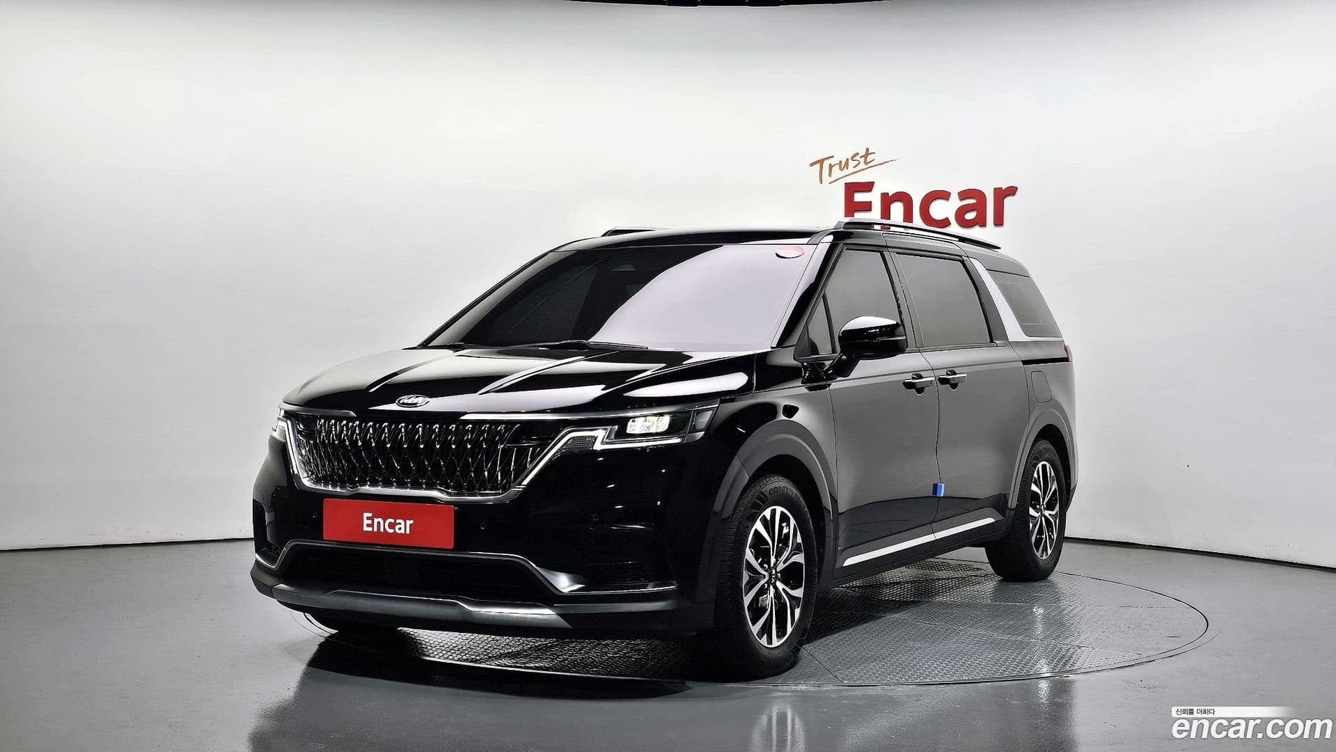 Main__Slider__Photo:Canival Kia 2020.9-0