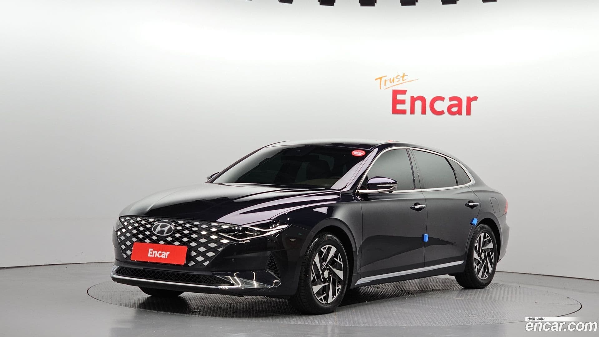 Main__Slider__Photo:Grandeur Hyundai 2020.8-0
