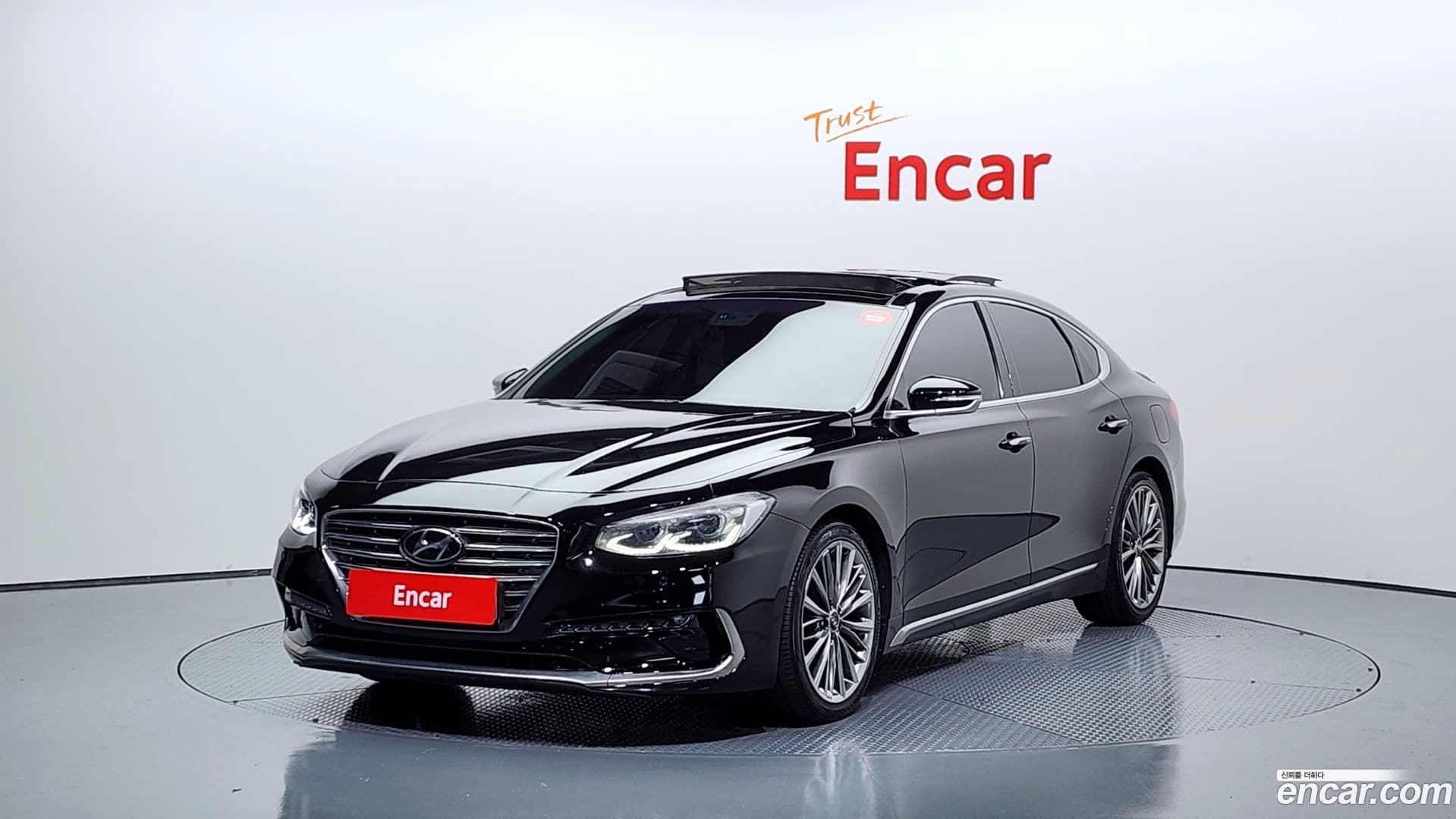 Main__Slider__Photo:Grandeur Hyundai 2017.0-0