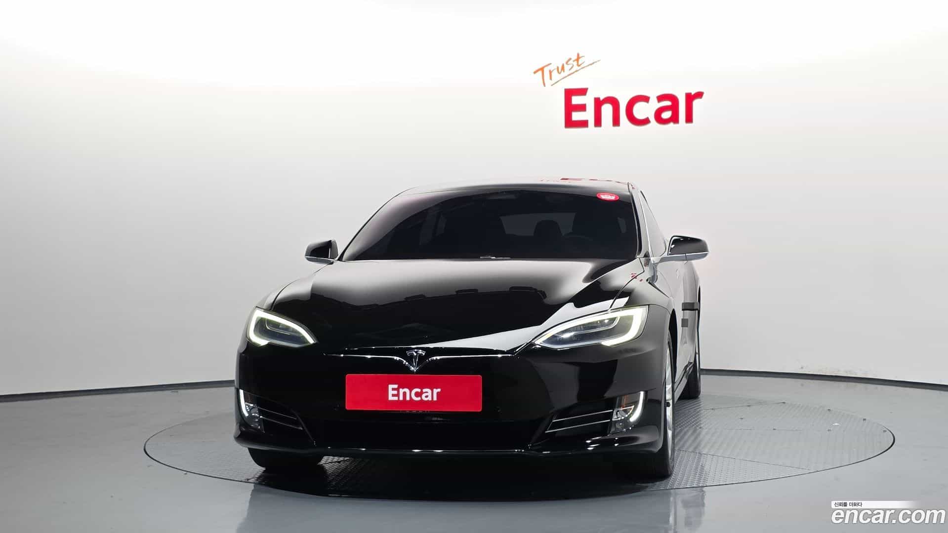 Model S Tesla 2019.4-OUTER-003