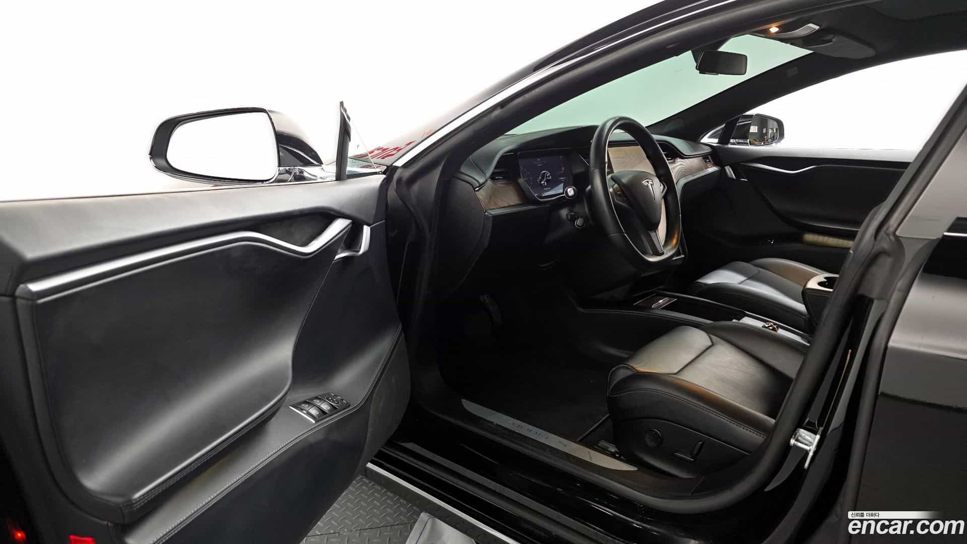 Model S Tesla 2019.4-INNER-010