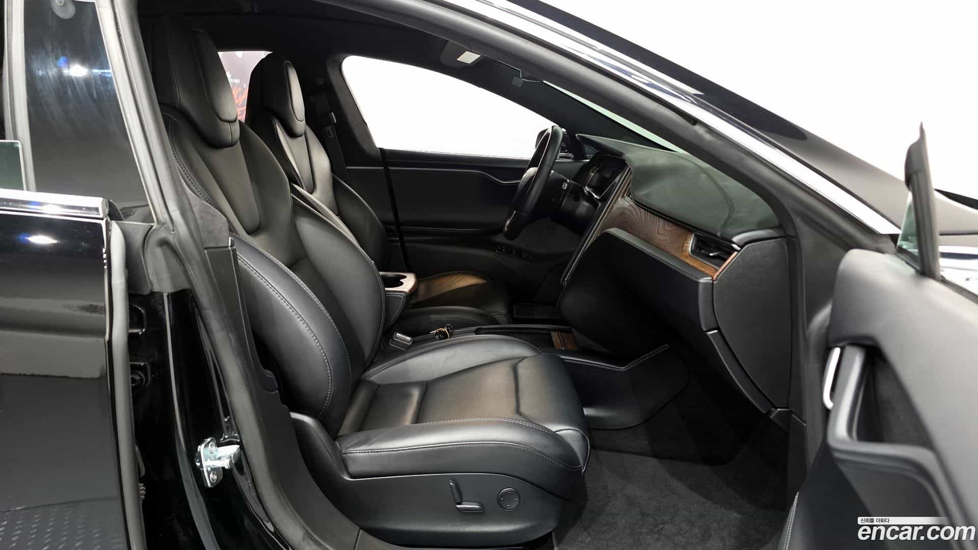 Model S Tesla 2019.4-OPTION-015