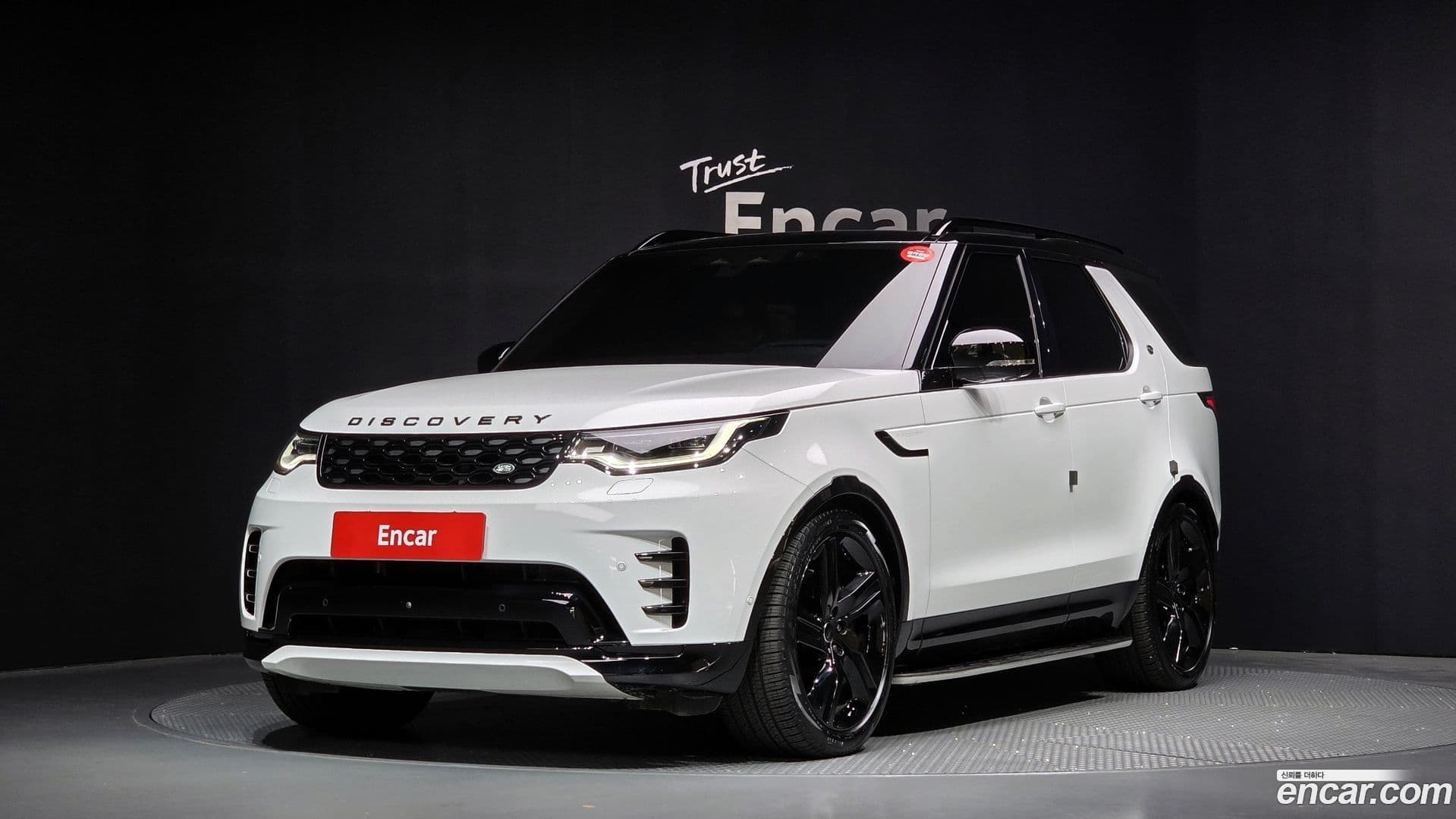 Main__Slider__Photo:Discovery Land Rover 2025.4-0