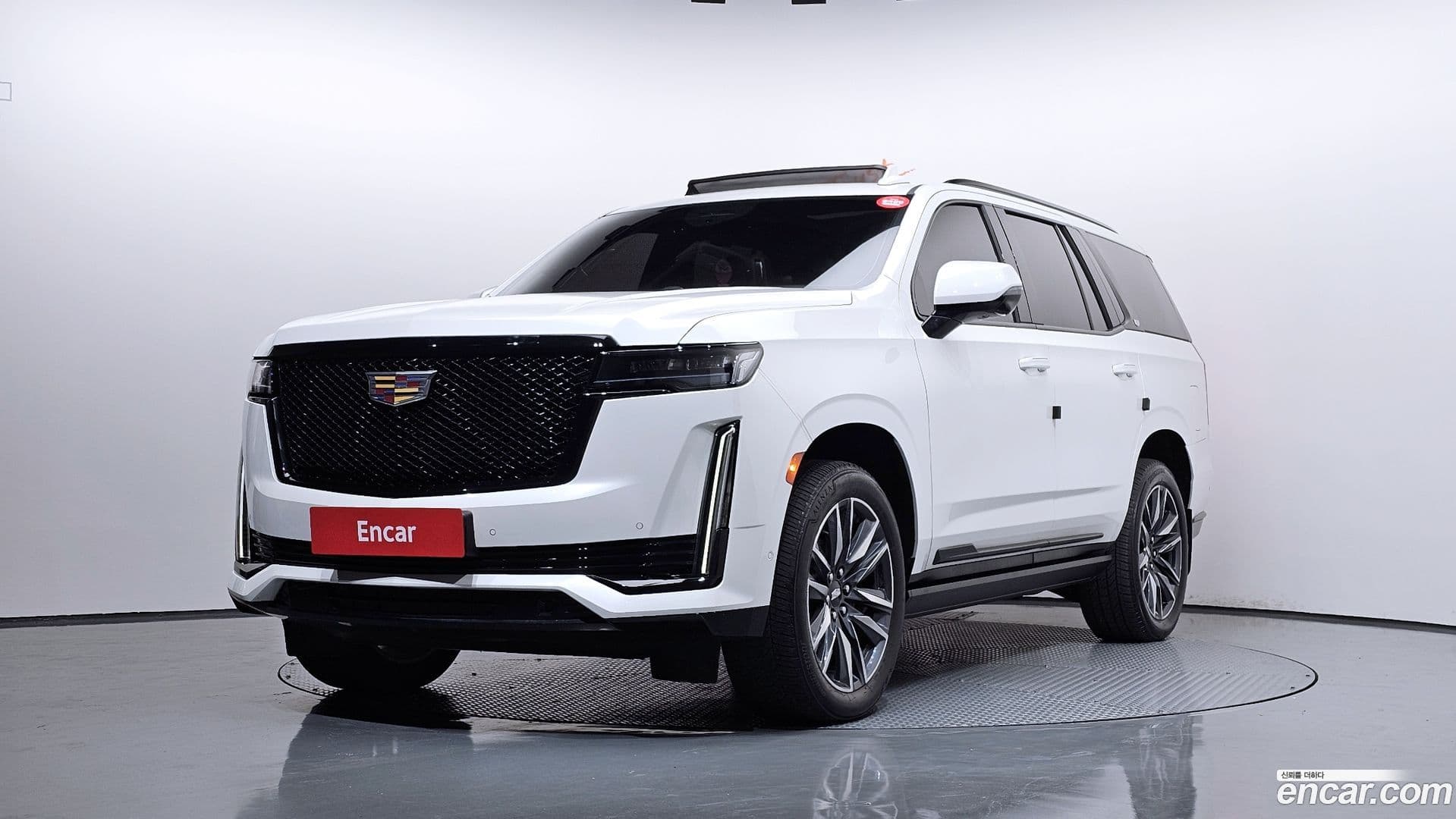 Main__Slider__Photo:Escalade Cadillac 2022.10-0