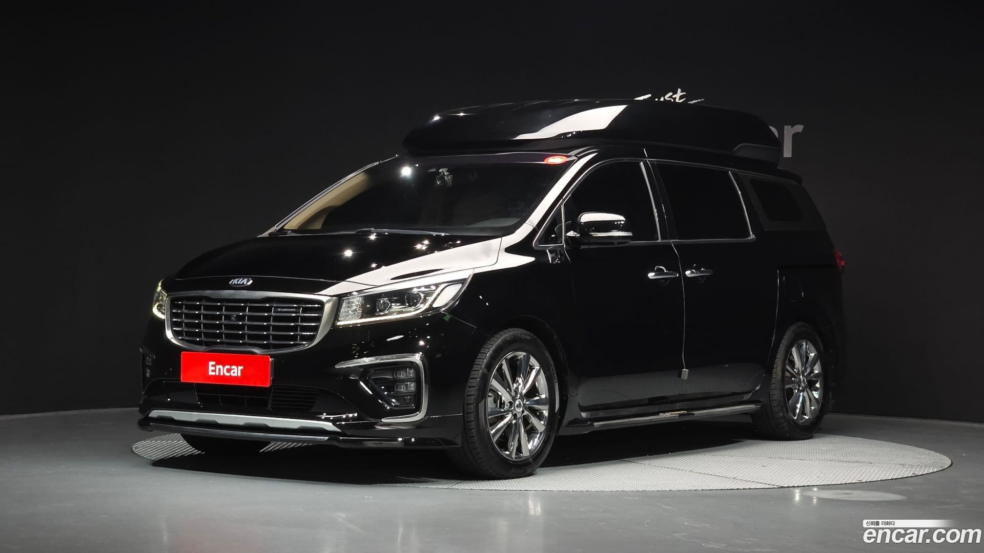Main__Slider__Photo:Canival Kia 2018.11-0