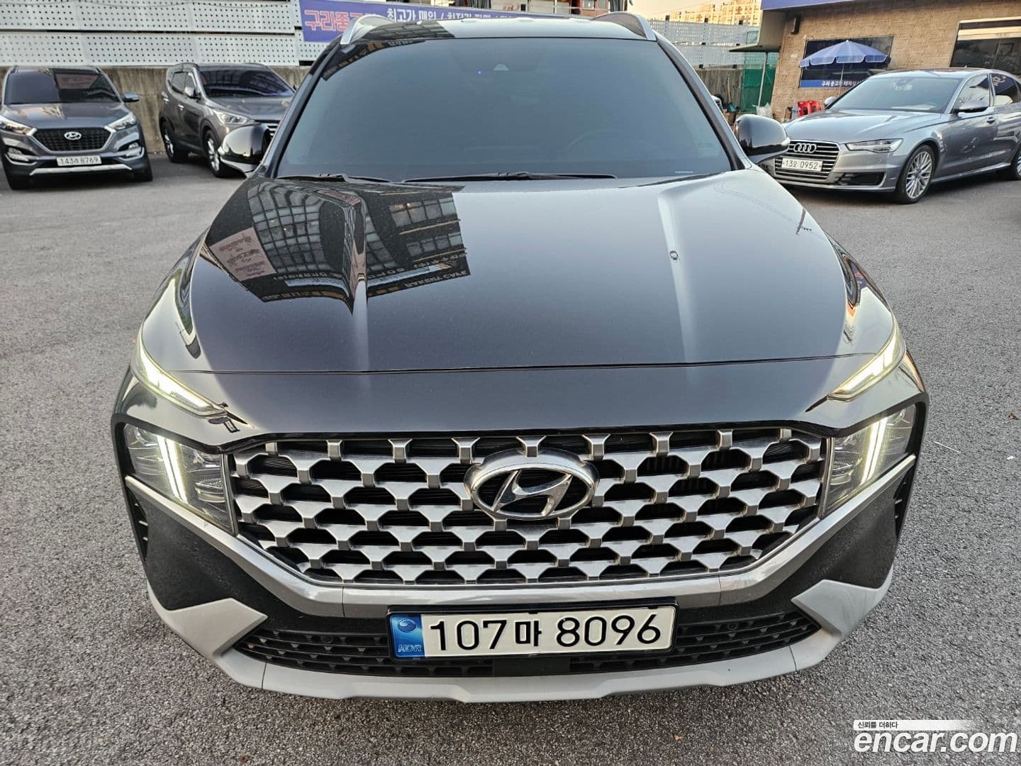 Main__Slider__Photo:Santafe Hyundai 2022.11-0