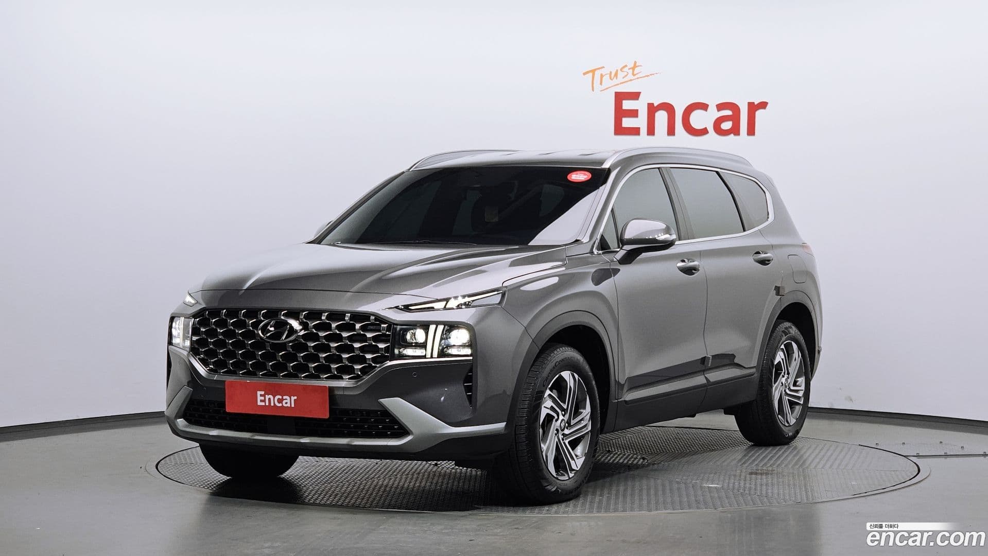 Main__Slider__Photo:Santafe Hyundai 2023.0-0