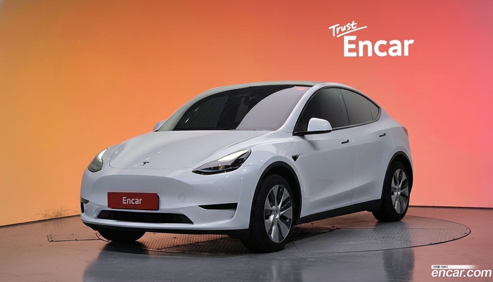 Main__Slider__Photo:Model Y Tesla 2023.9-0