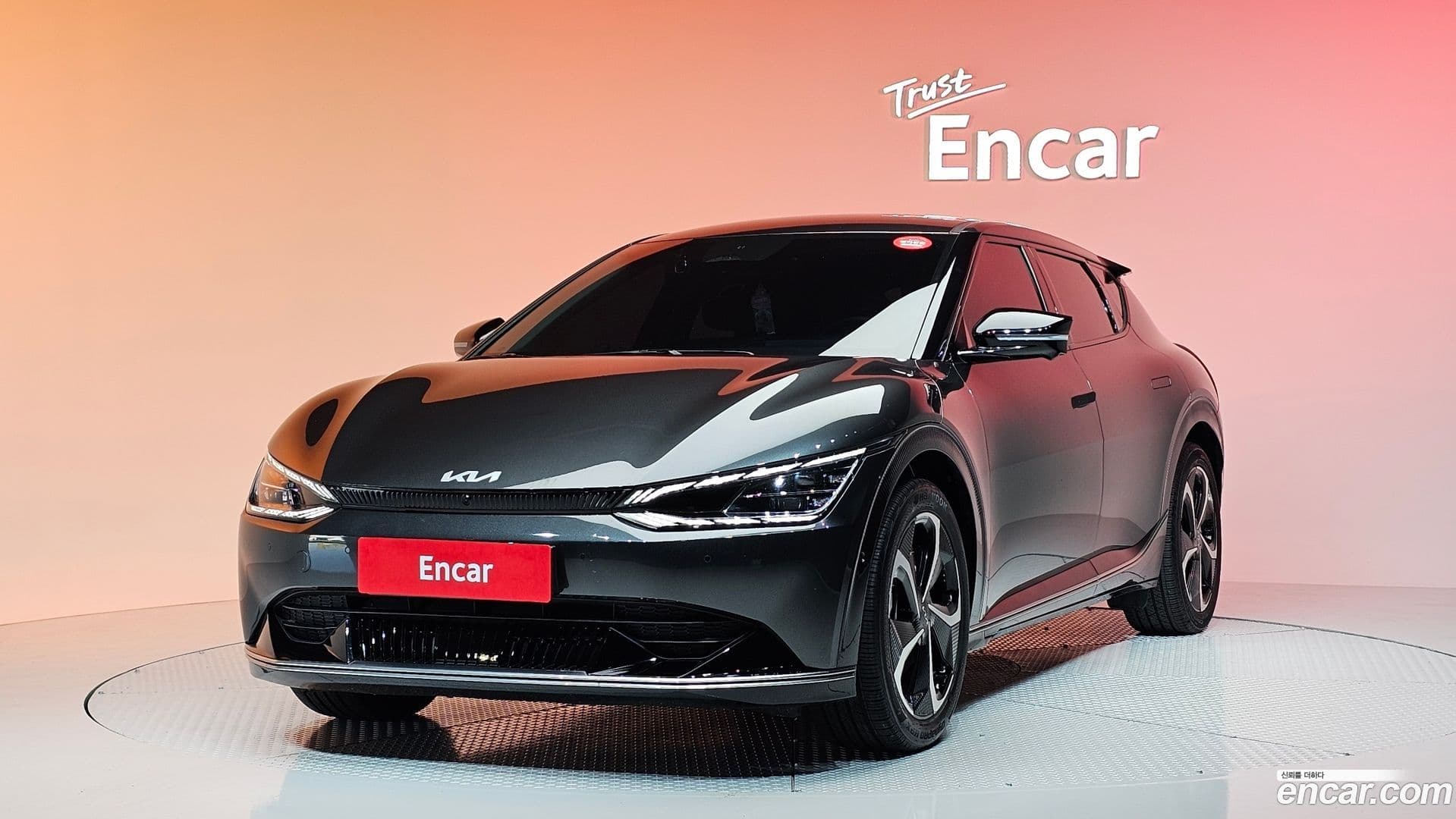 Main__Slider__Photo:EV6 Kia 2021.8-0
