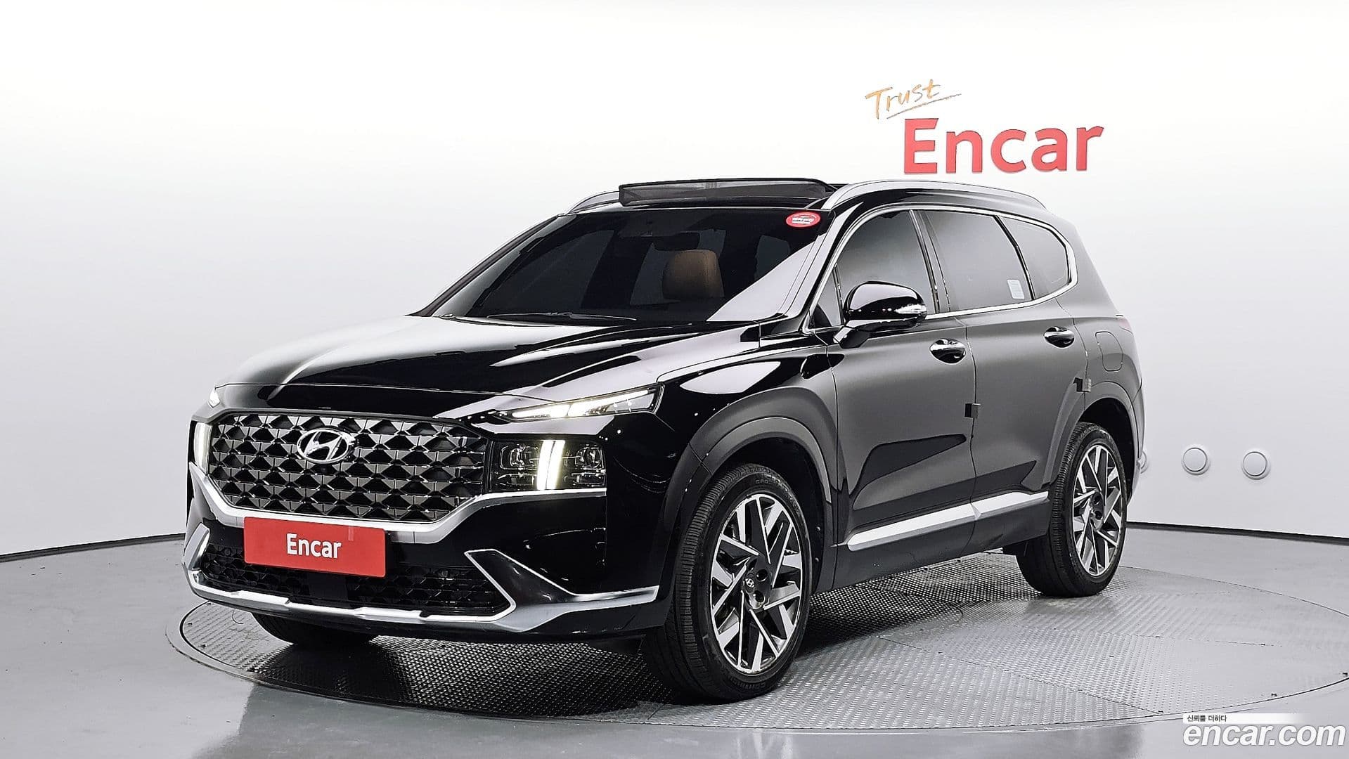 Main__Slider__Photo:Santafe Hyundai 2020.7-0
