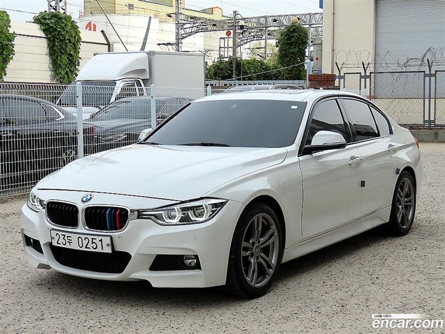Main__Slider__Photo:3-Series BMW 2016.7-0