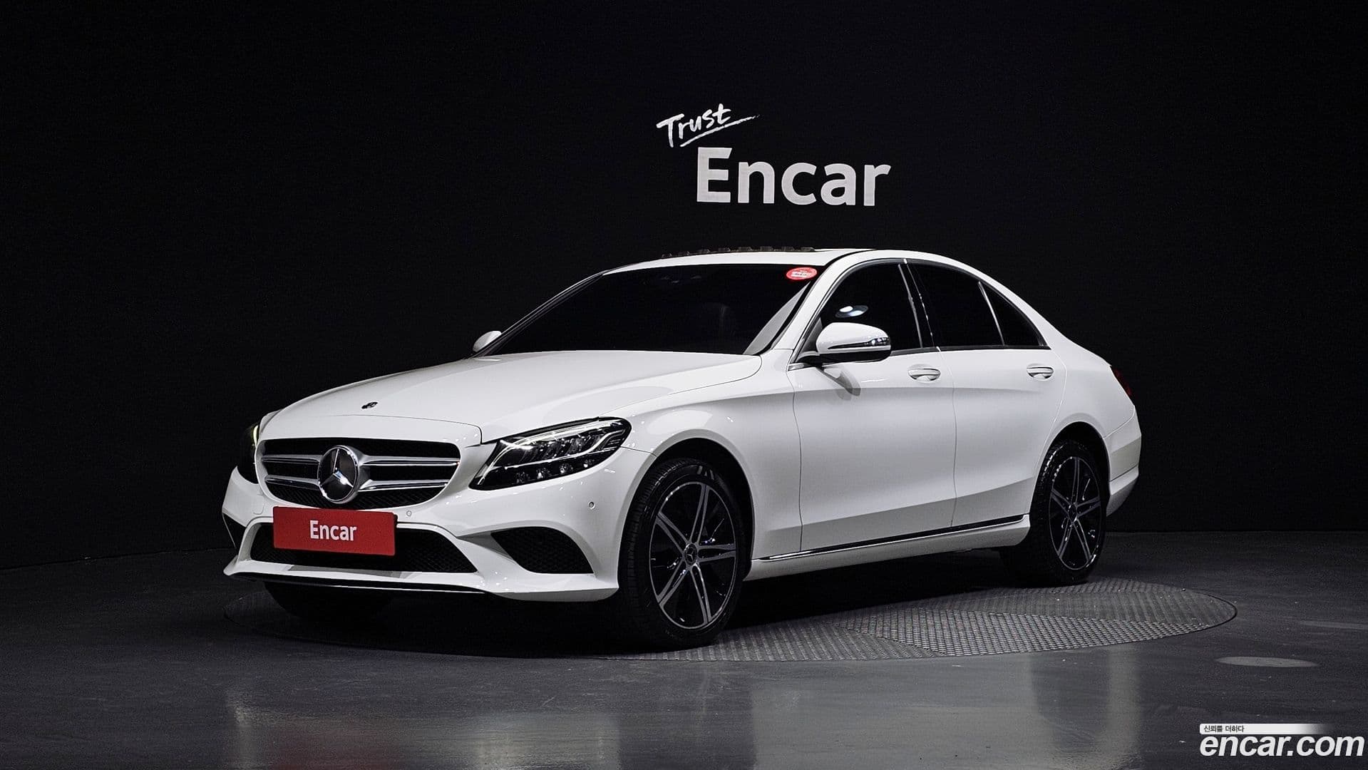 Main__Slider__Photo:C-Class Mercedes-Benz 2020.11-0