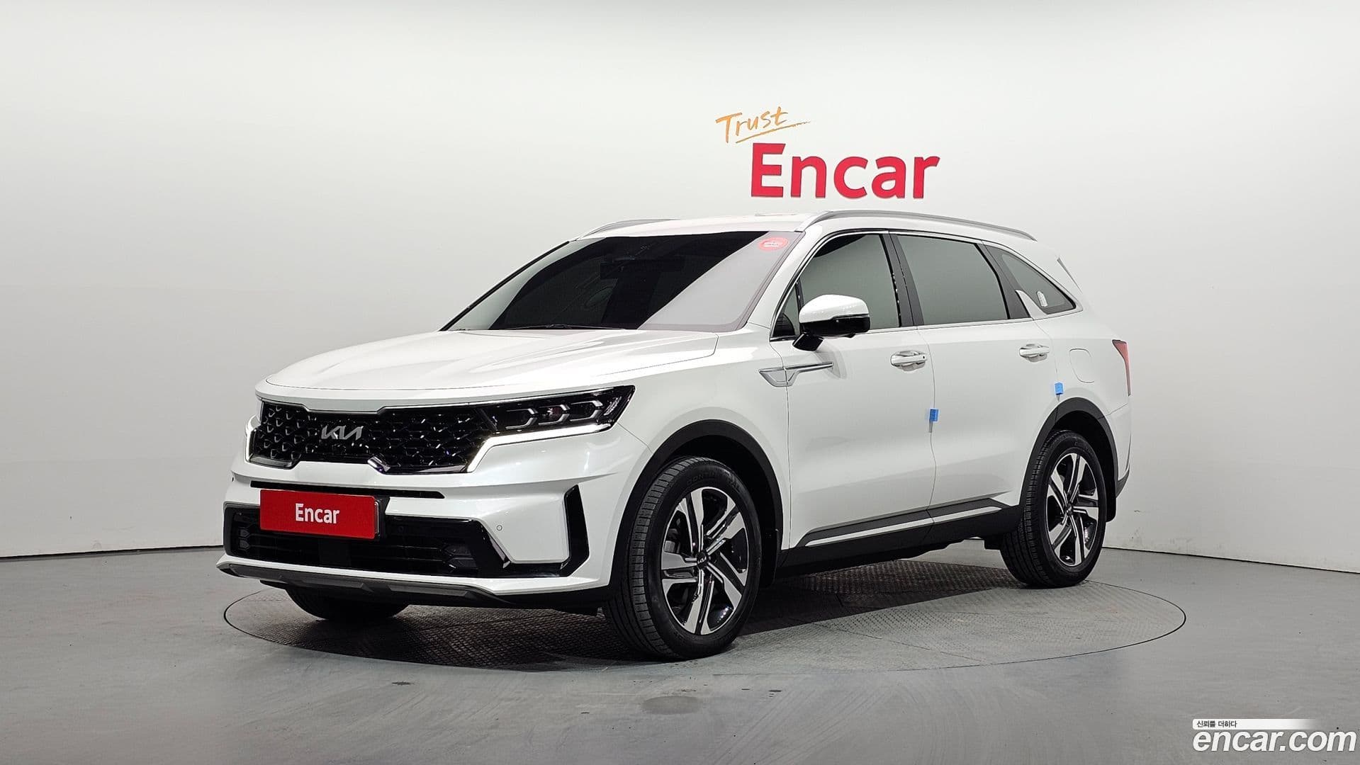 Main__Slider__Photo:Sorento Kia 2022.8-0