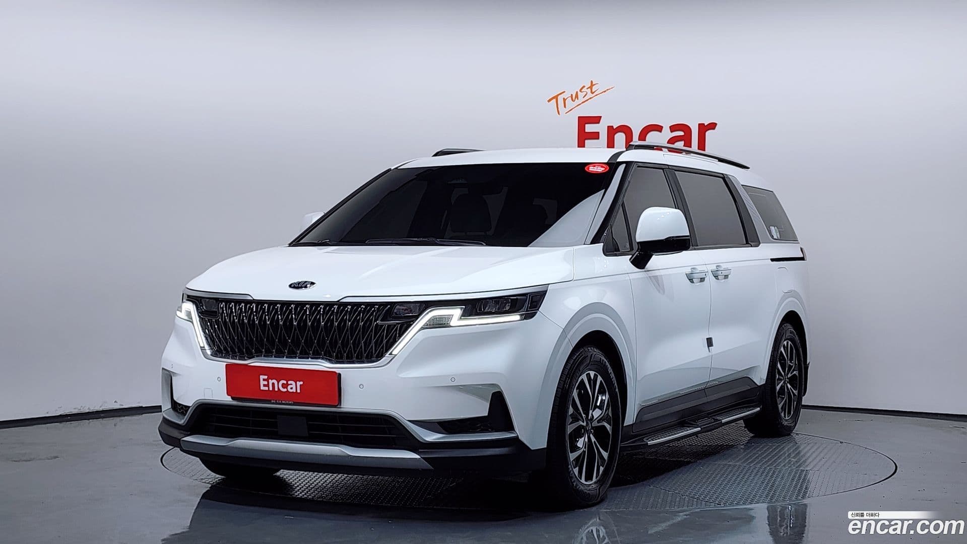 Main__Slider__Photo:Canival Kia 2020.10-0