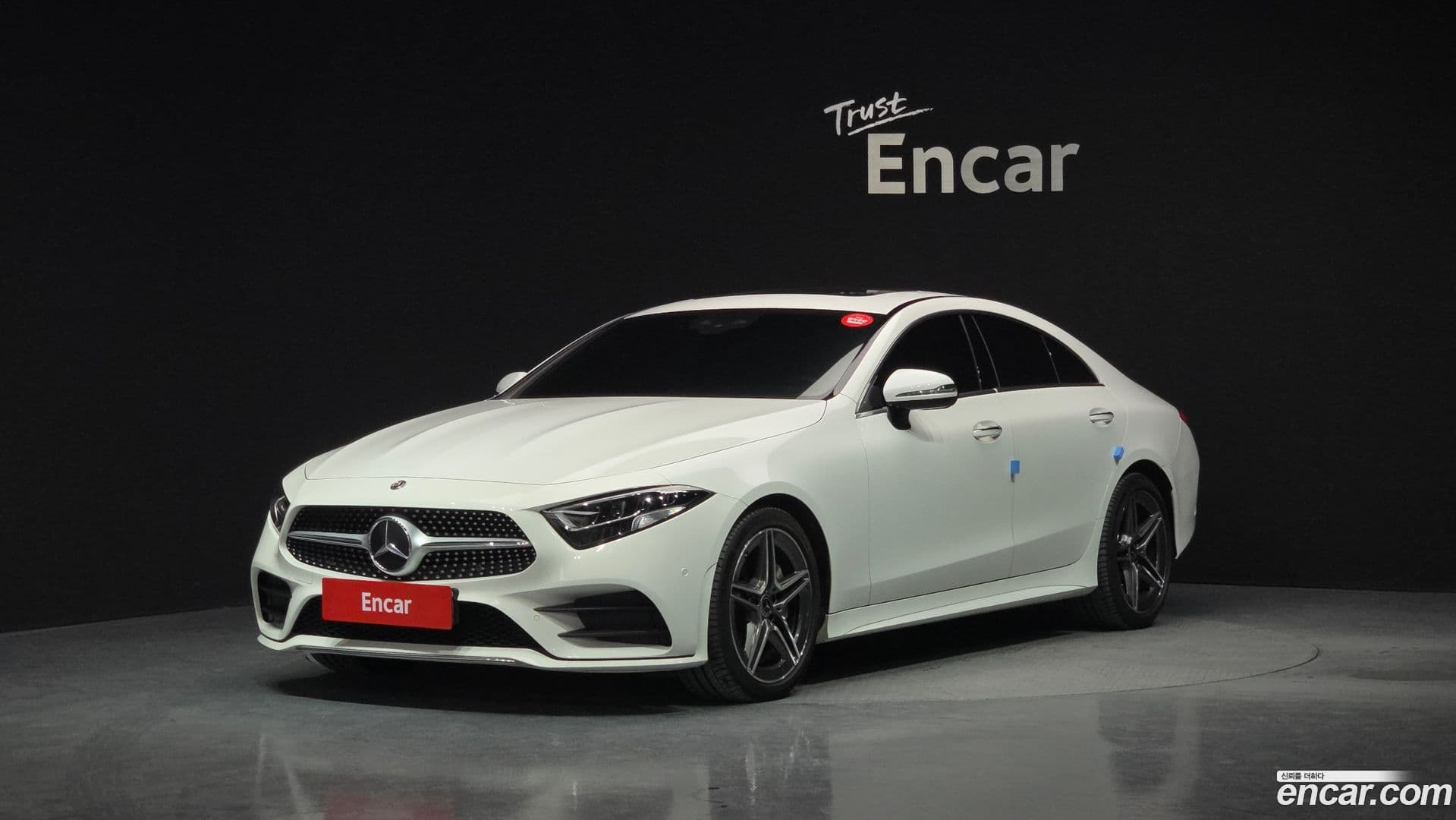 Main__Slider__Photo:CLS-Class Mercedes-Benz 2020.8-0