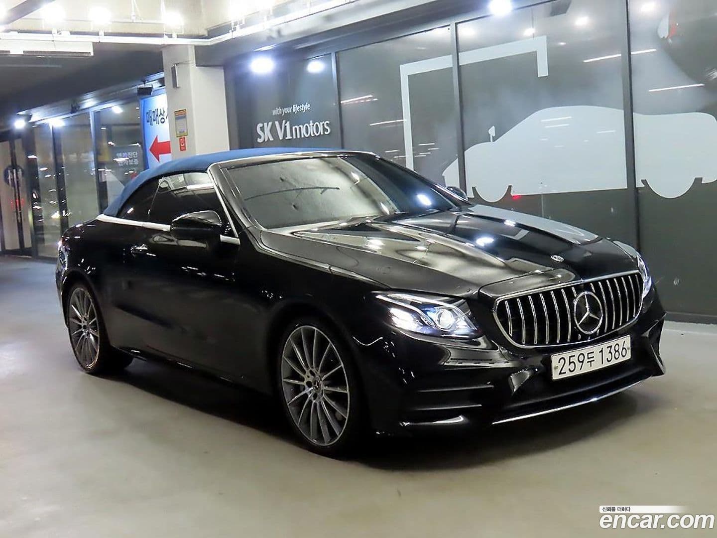 Main__Slider__Photo:E-Class Mercedes-Benz 2020.11-0